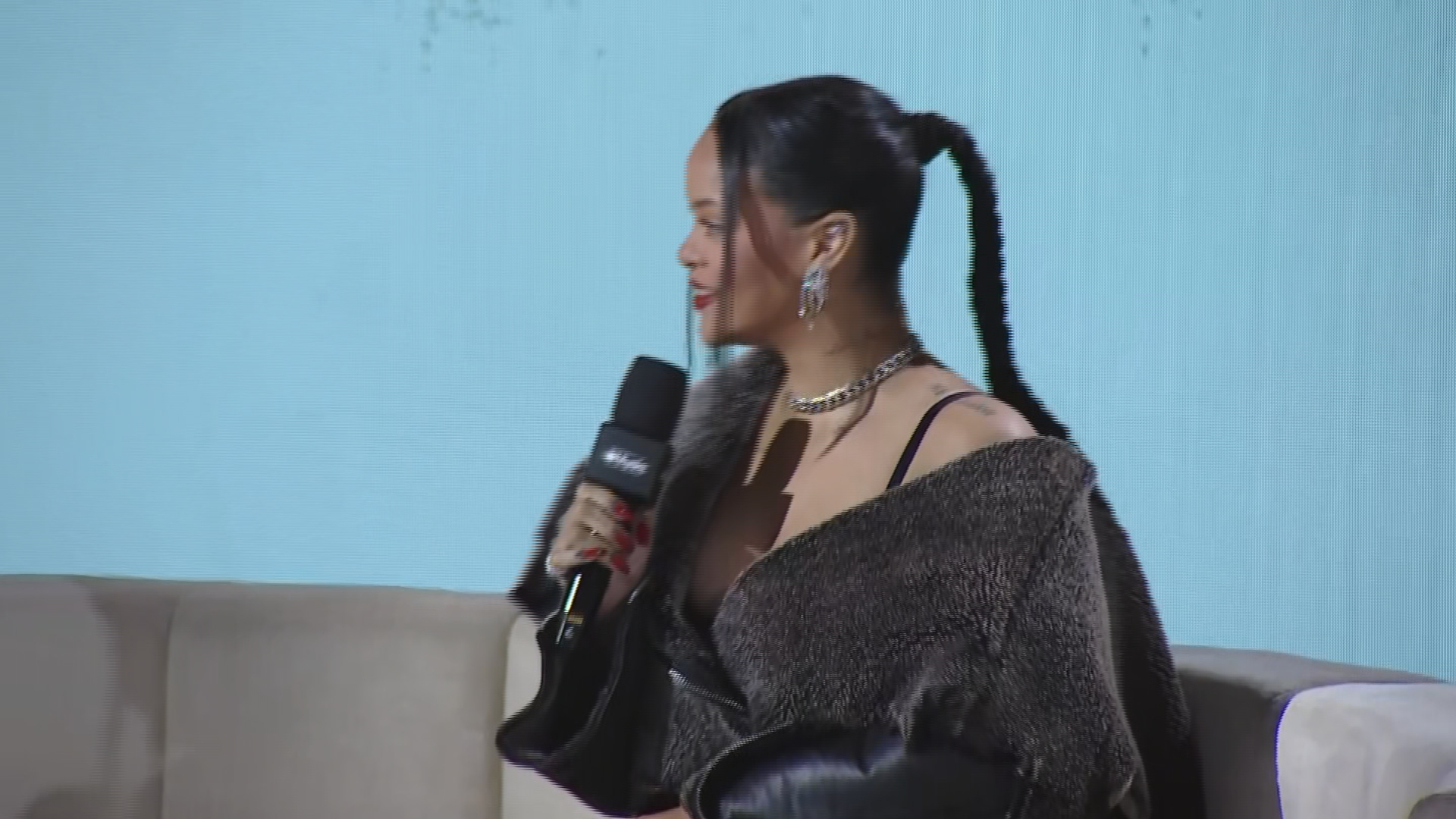 Rihanna promises 'jam-packed' Super Bowl halftime show in 1st live event in  7 years