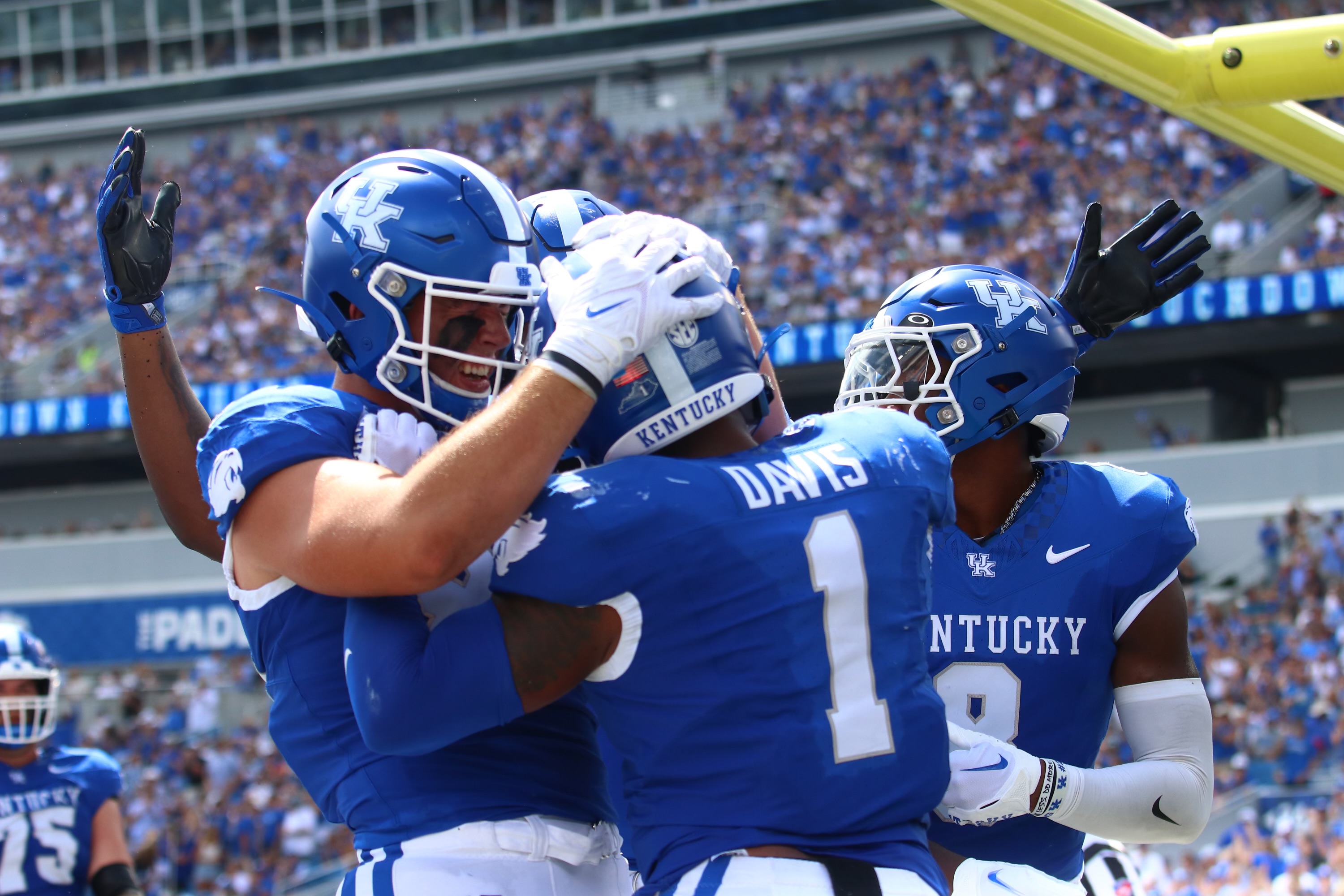 Kentucky Football on X: The look today. Road white jerseys, blue