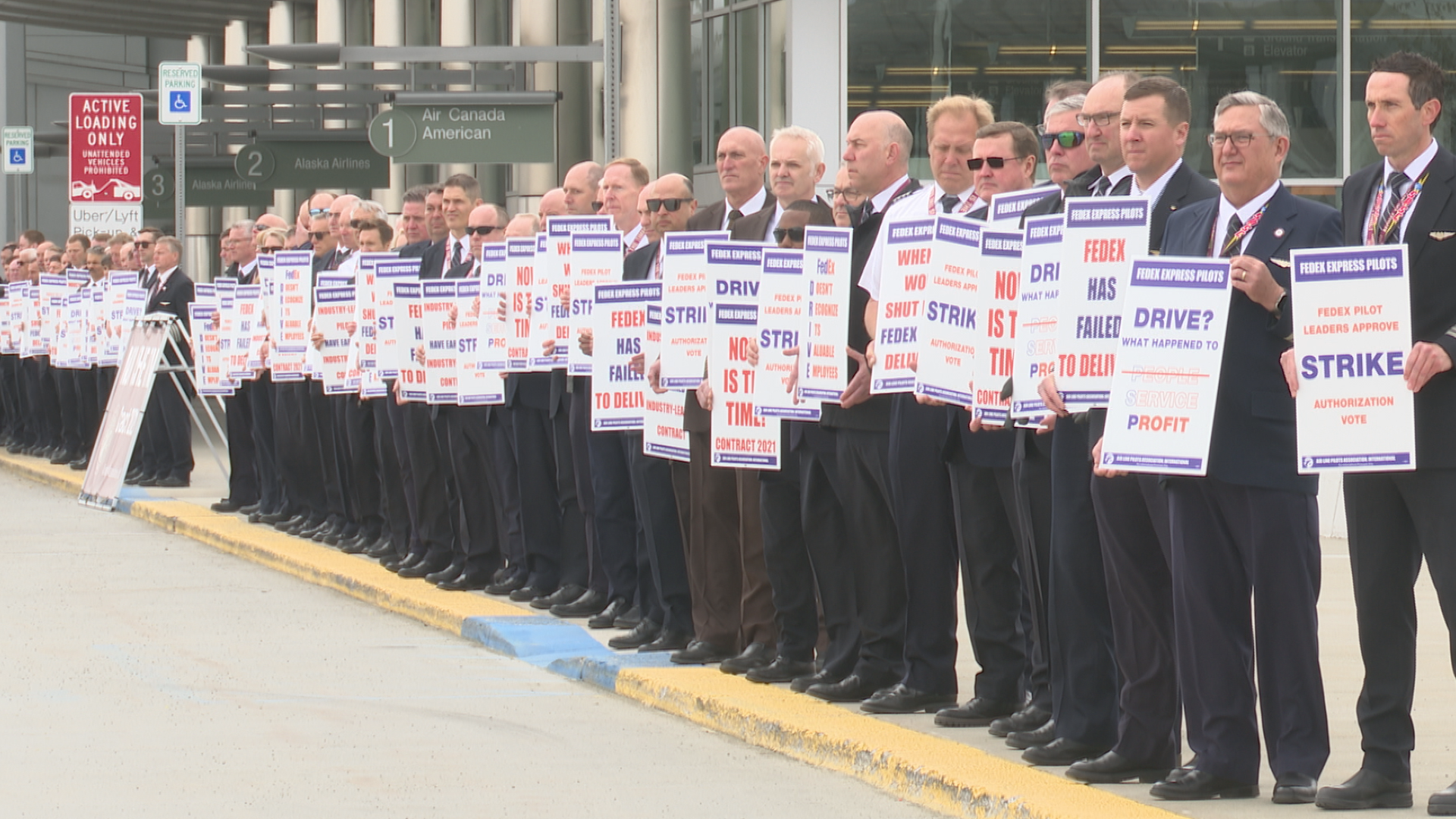 FedEx pilots take a break from the skies to stand their ground