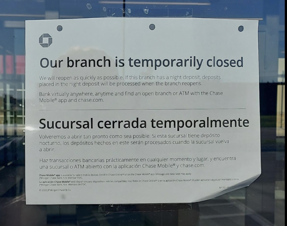 Chase bank location temporarily closed due to power outage