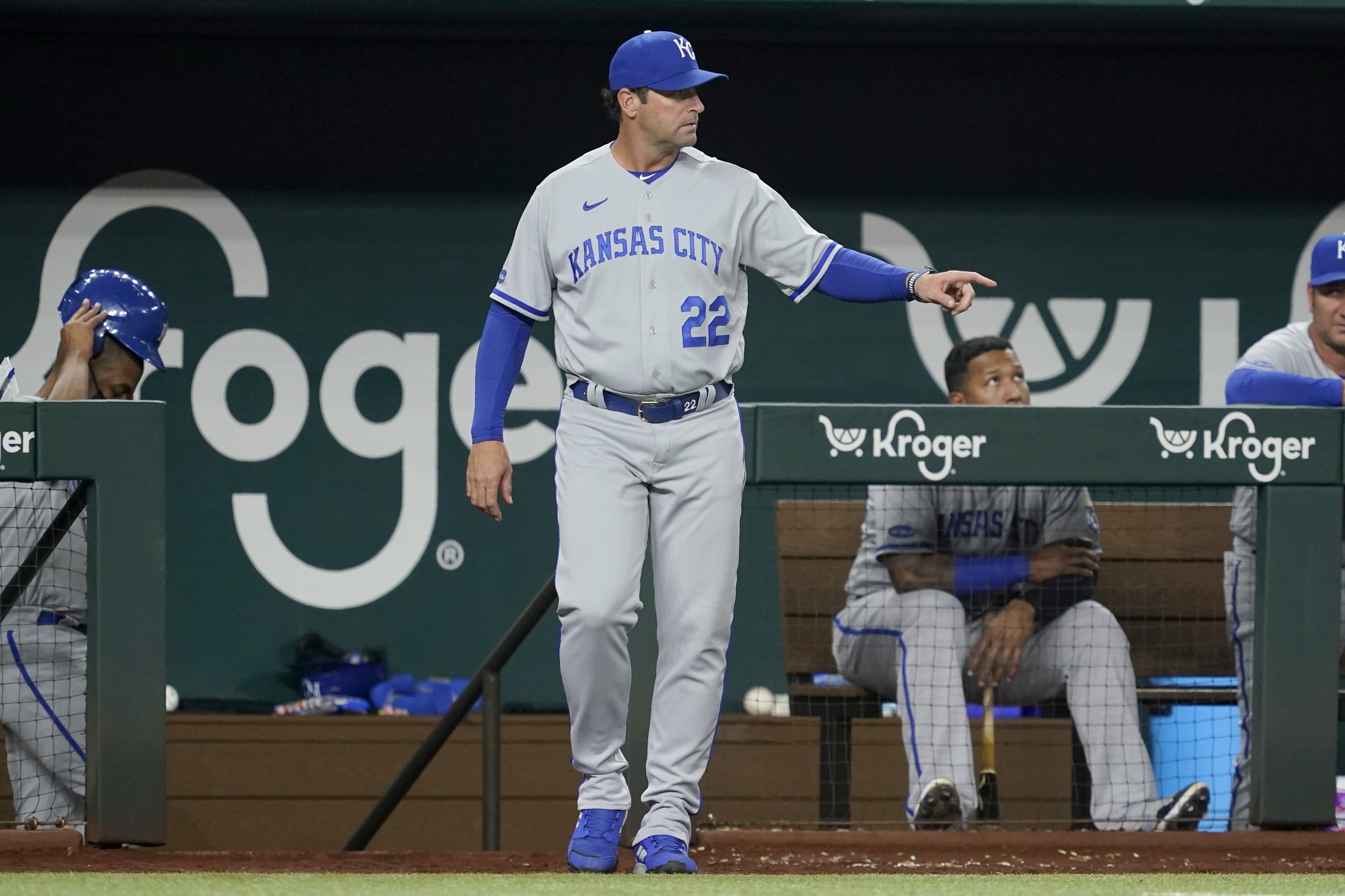 Royals fire hitting coach Terry Bradshaw, replace him with Alec Zumwalt -  Royals Review