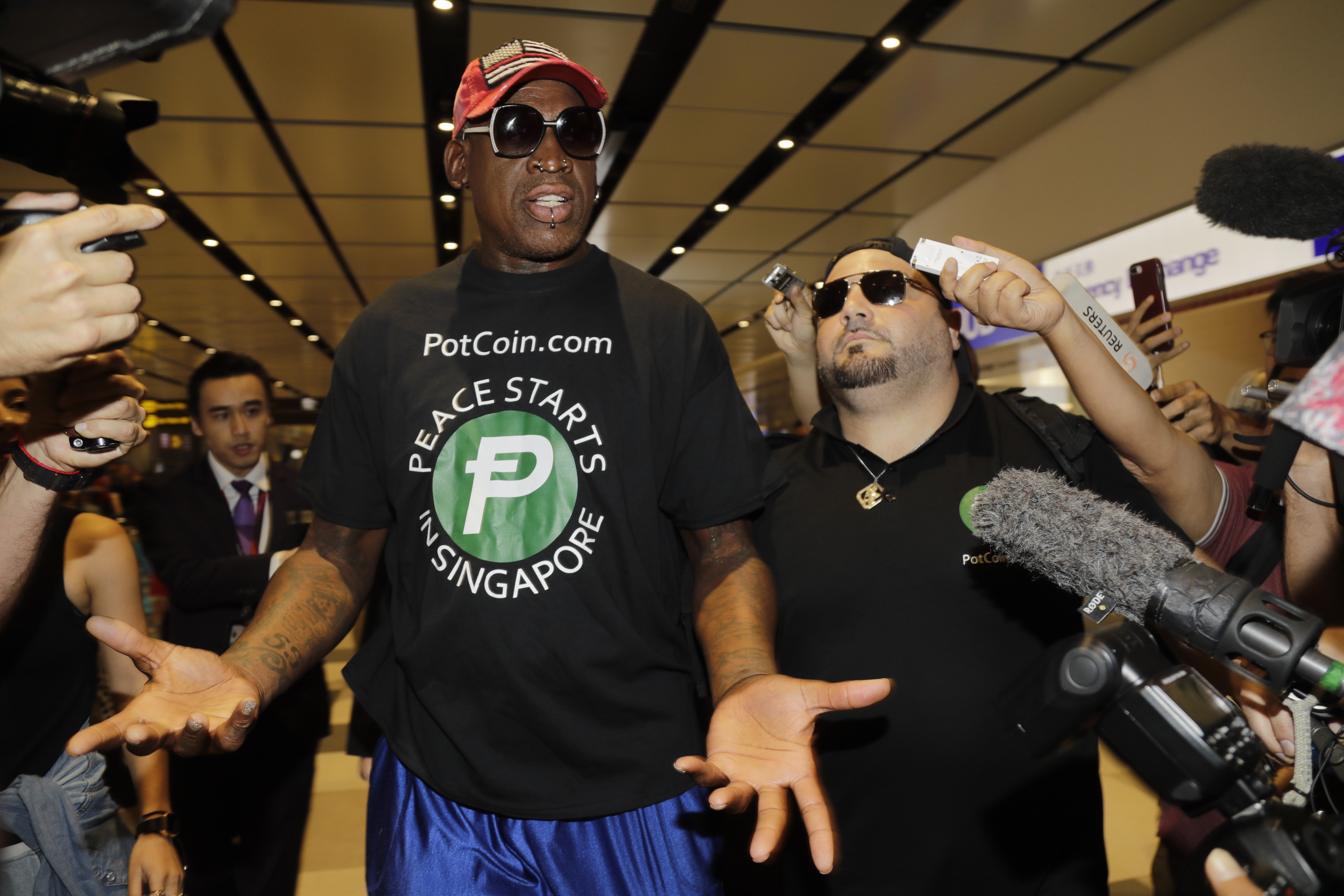 DENNIS RODMAN WELCOME WORLD MY TO POS