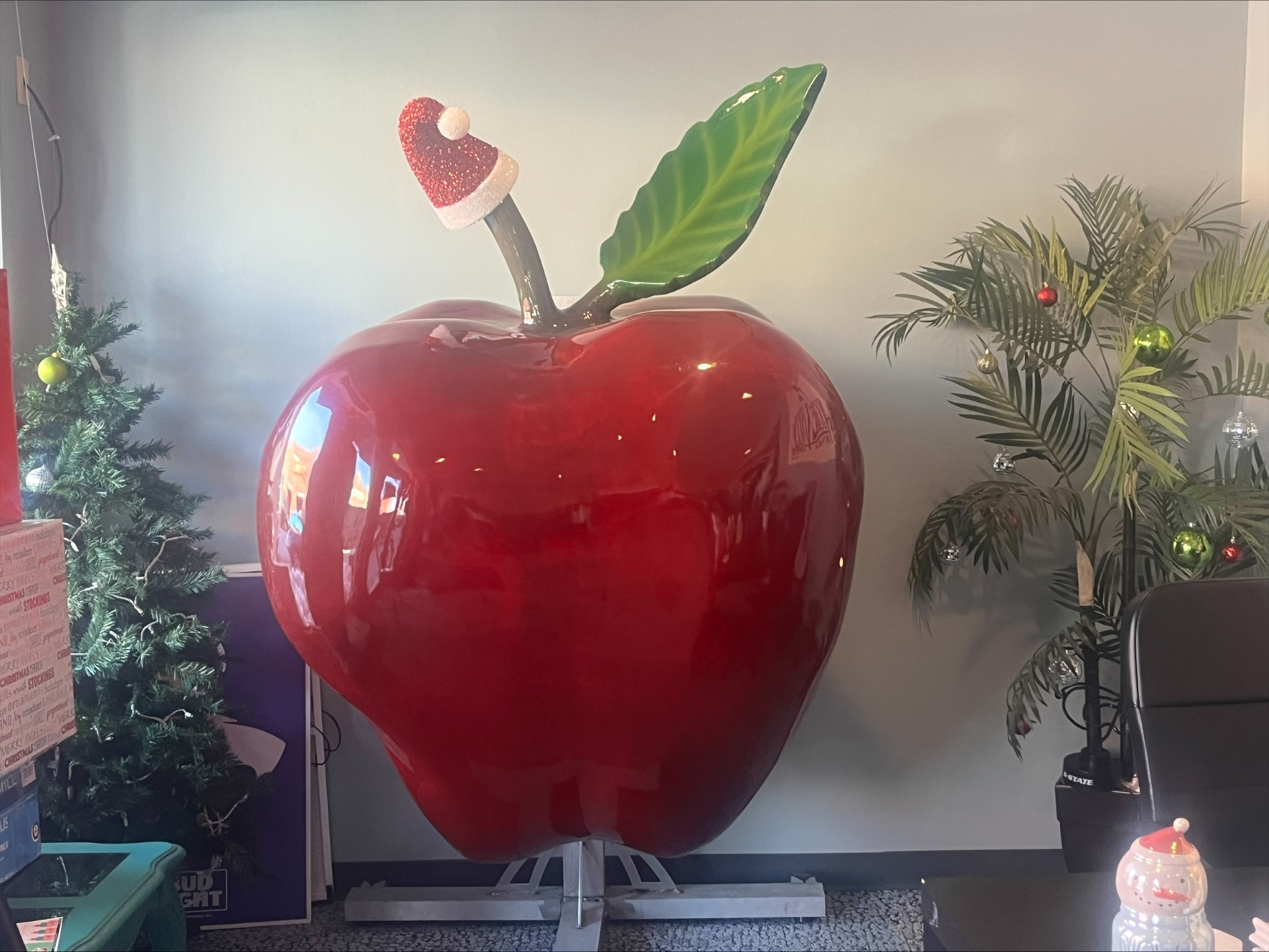 Aggieville prepares for annual “Little Apple Drop” on New Year's Eve