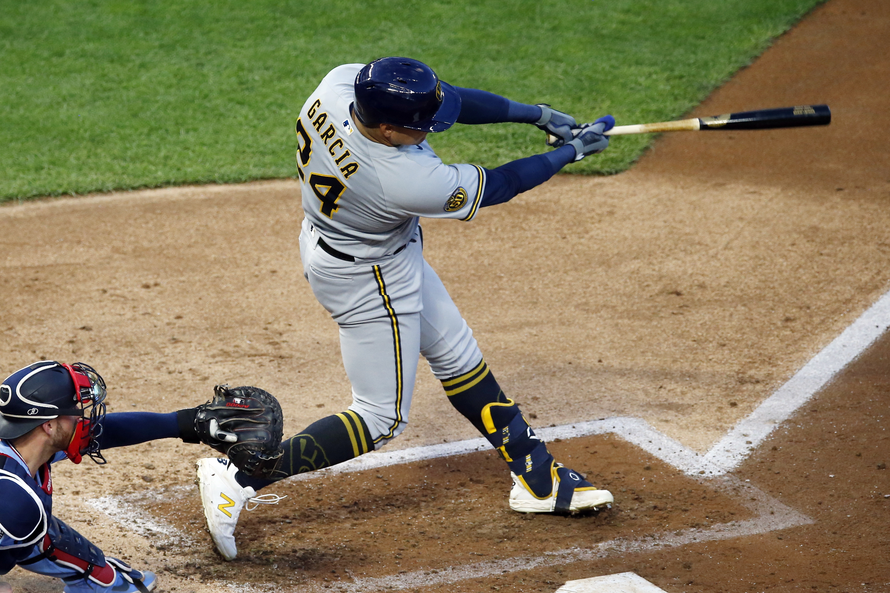 Keston Hiura homers twice as Brewers beat Cubs 5-2