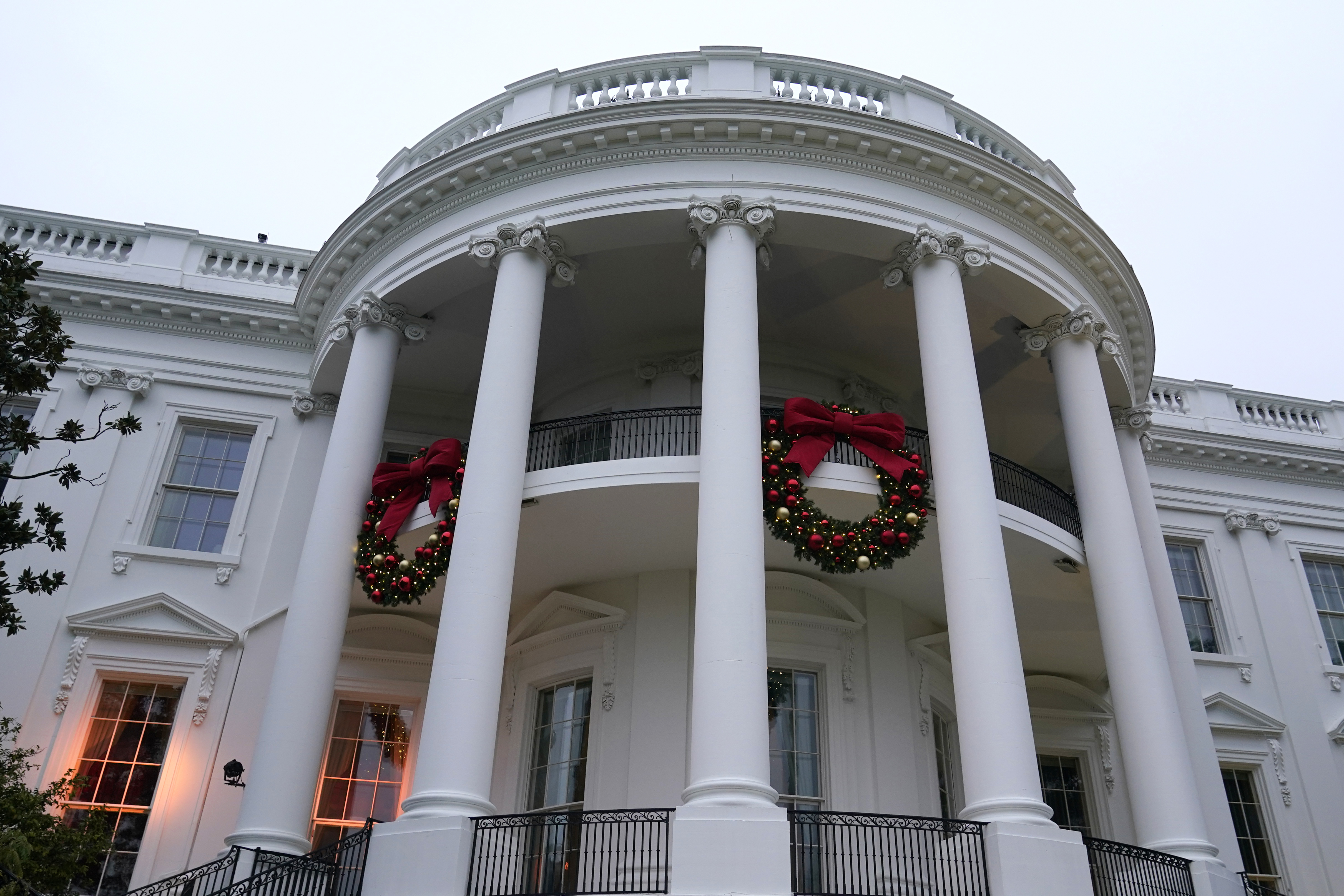 First lady Jill Biden unveils 2022 White House holiday decorations 