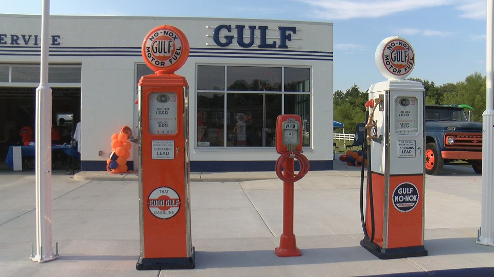 Sunset Gas Station at the ADM - Automobile Driving Museum