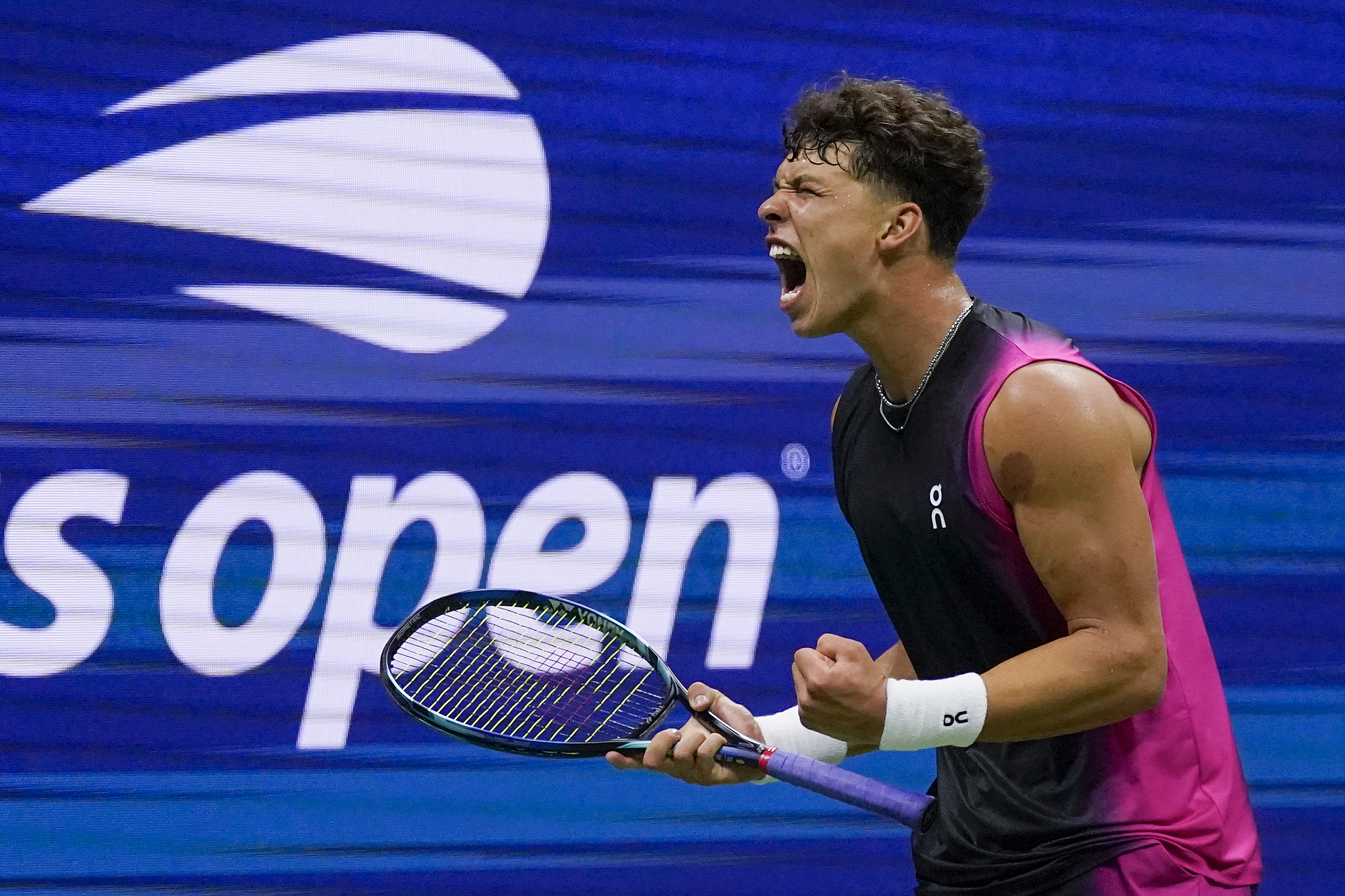 Ben Shelton tops Frances Tiafoe at the US Open for his first Slam semifinal