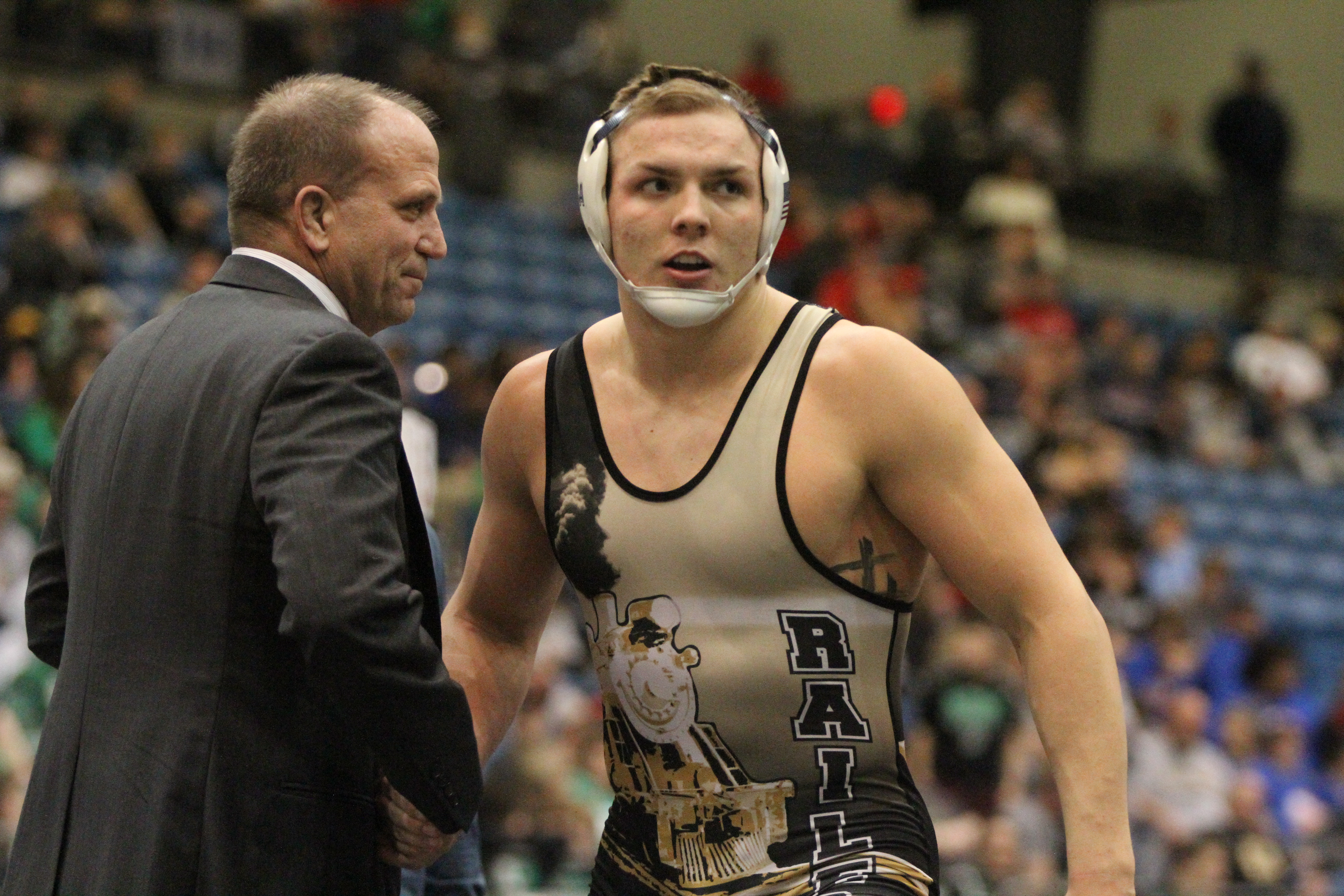 Schalles winner Hendrickson took on lighter wrestler's mentality