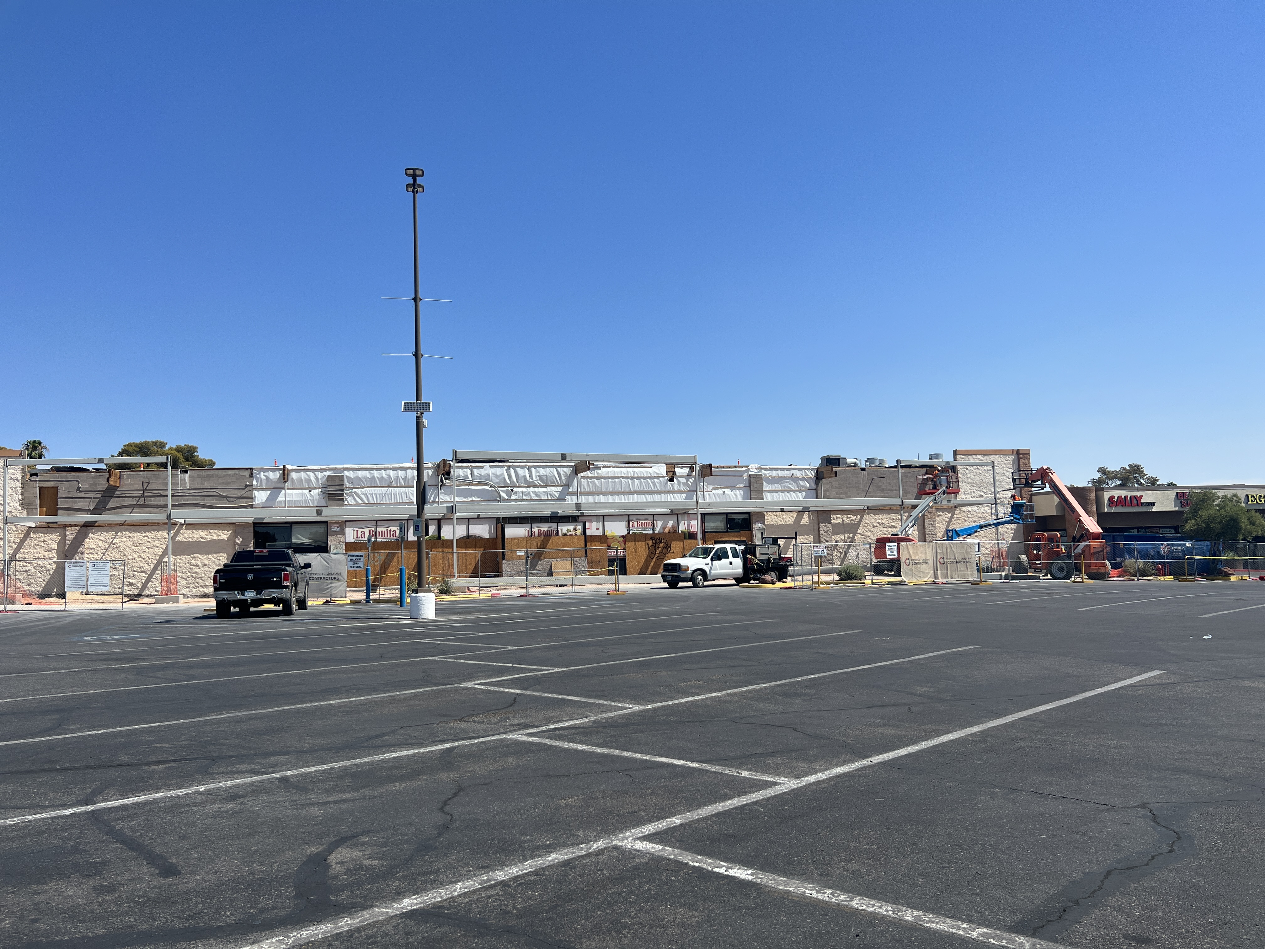 Checking in on La Bonita Supermarkets two years after damaging windstorm