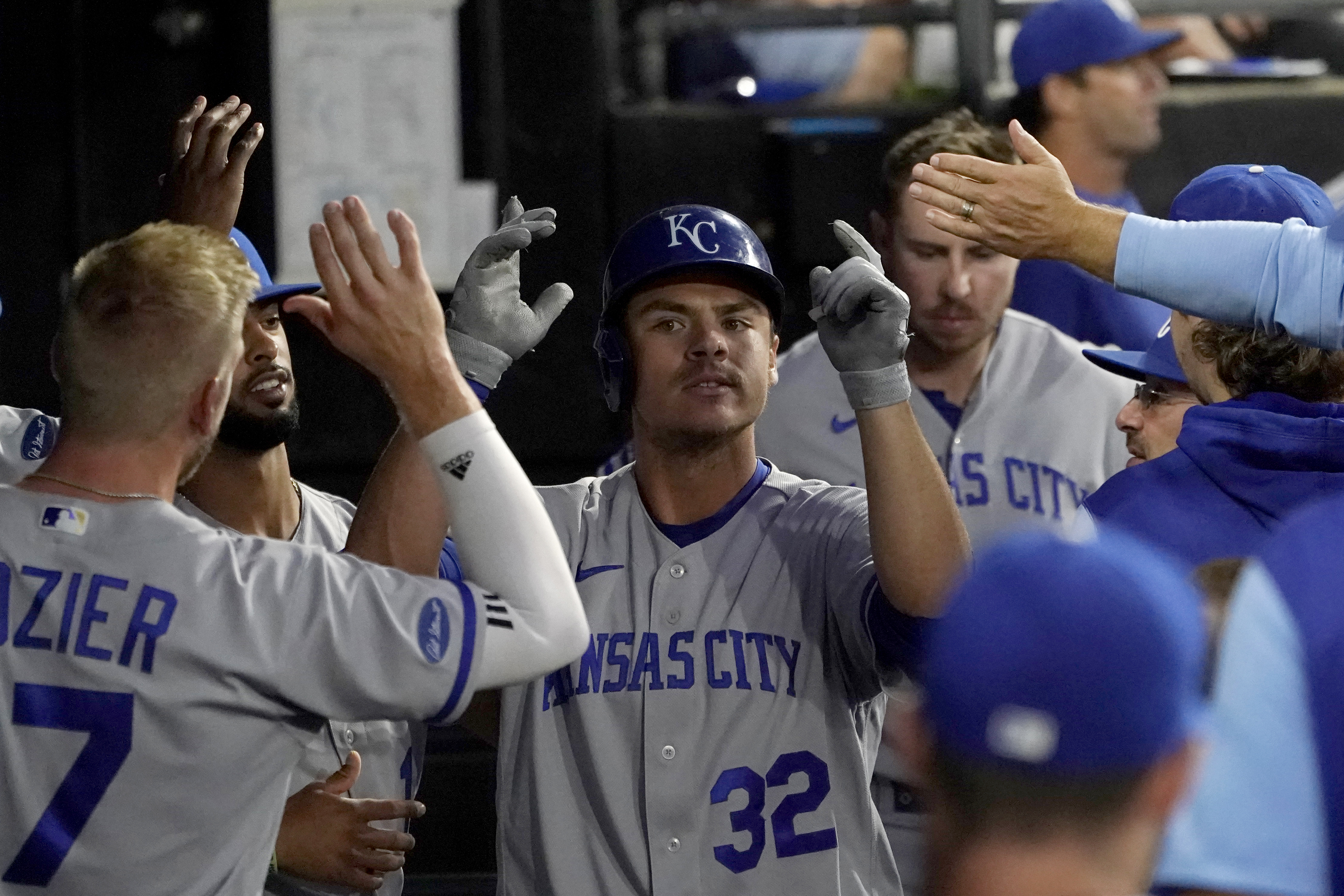 Kansas City Royals 9, Chicago White Sox 7: Pratto, Pérez power