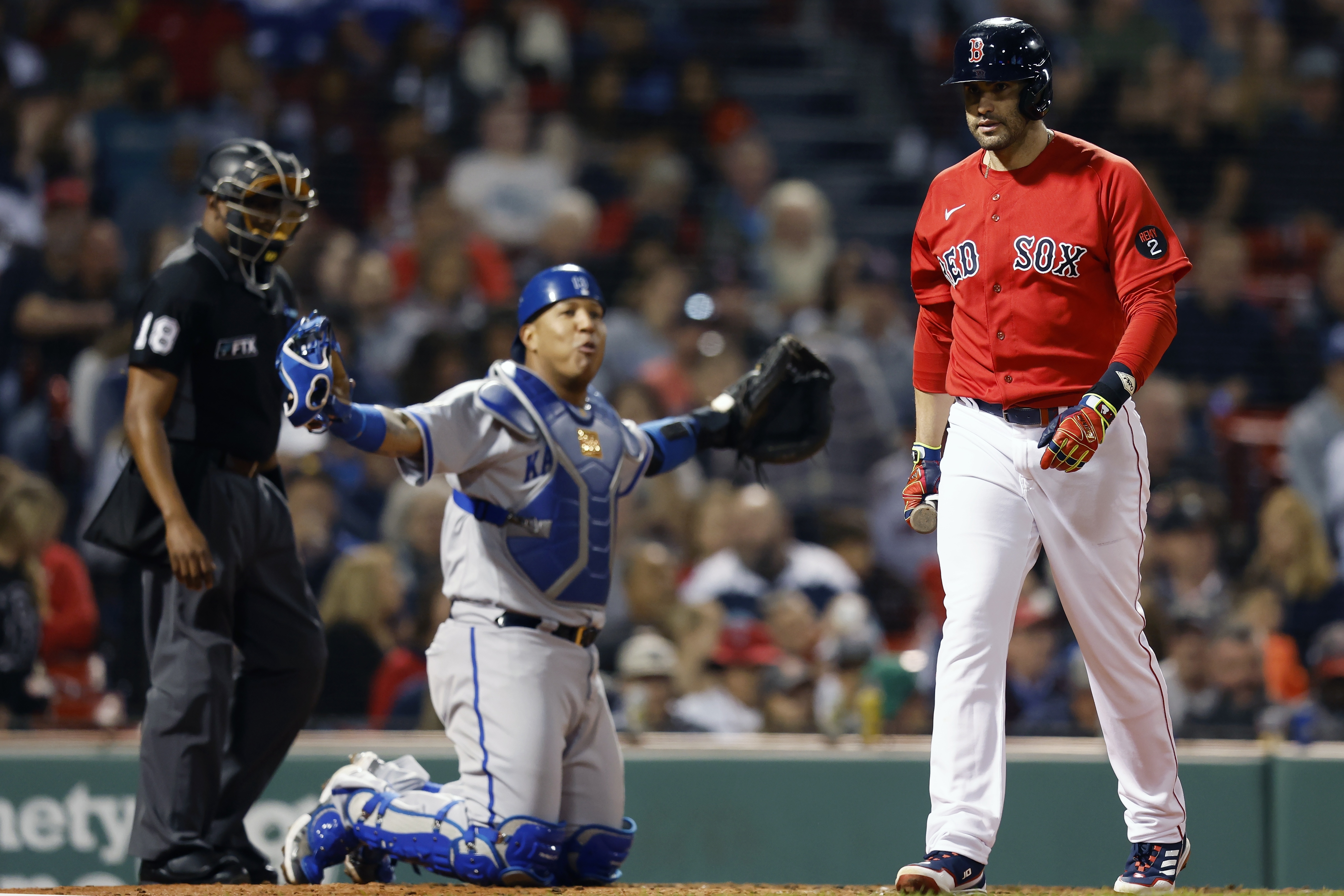 Martinez drives in 4 as Red Sox top Royals for 5th straight win