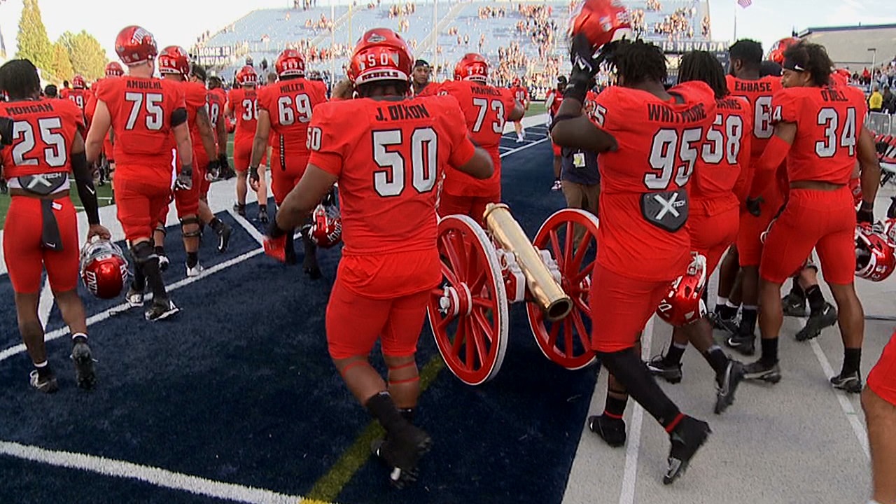 Cannon remains red as Wolf Pack falls to UNLV 45-27