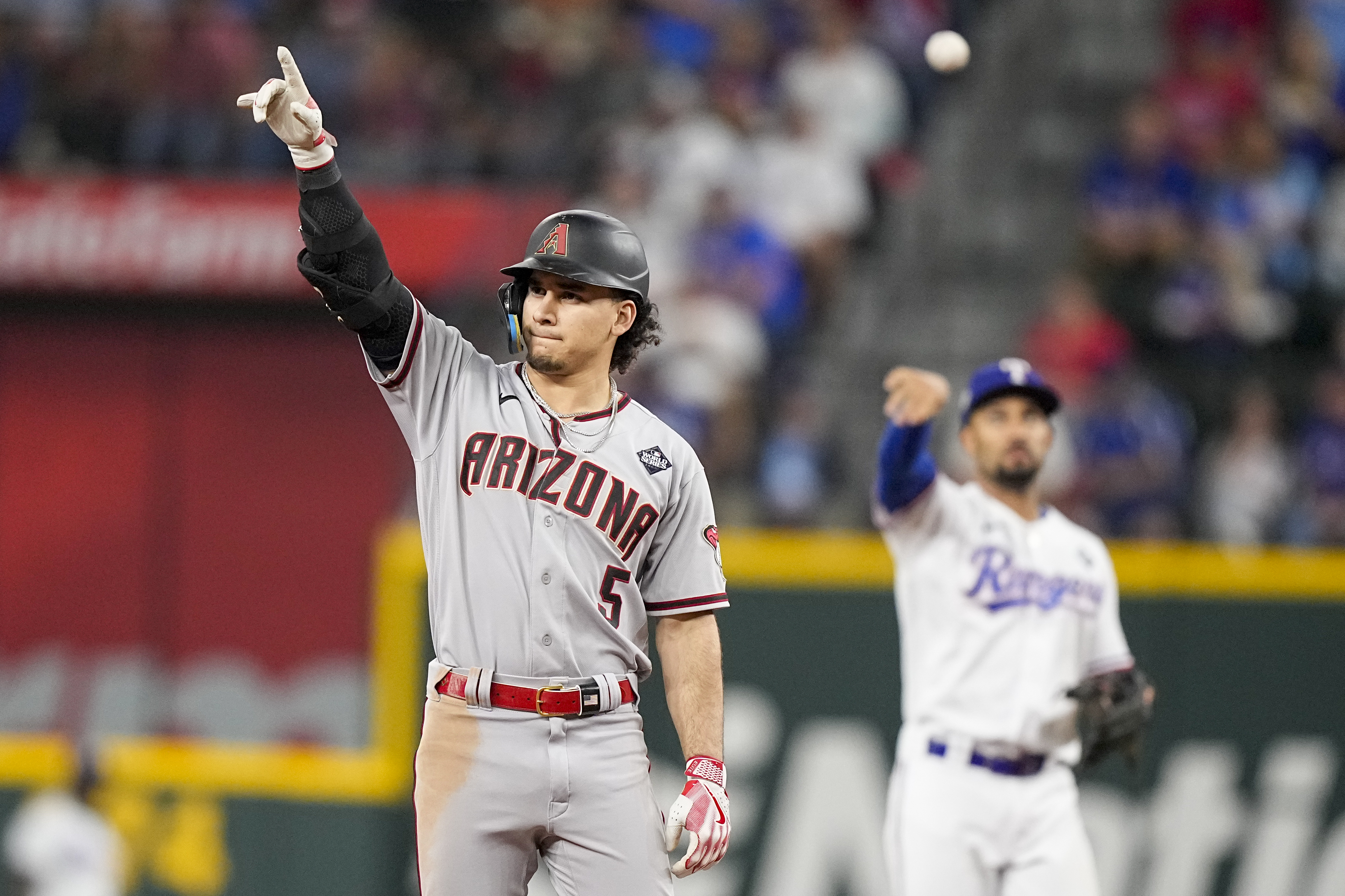 Kelly dominates on mound as Diamondbacks rout Rangers 9 1 to tie