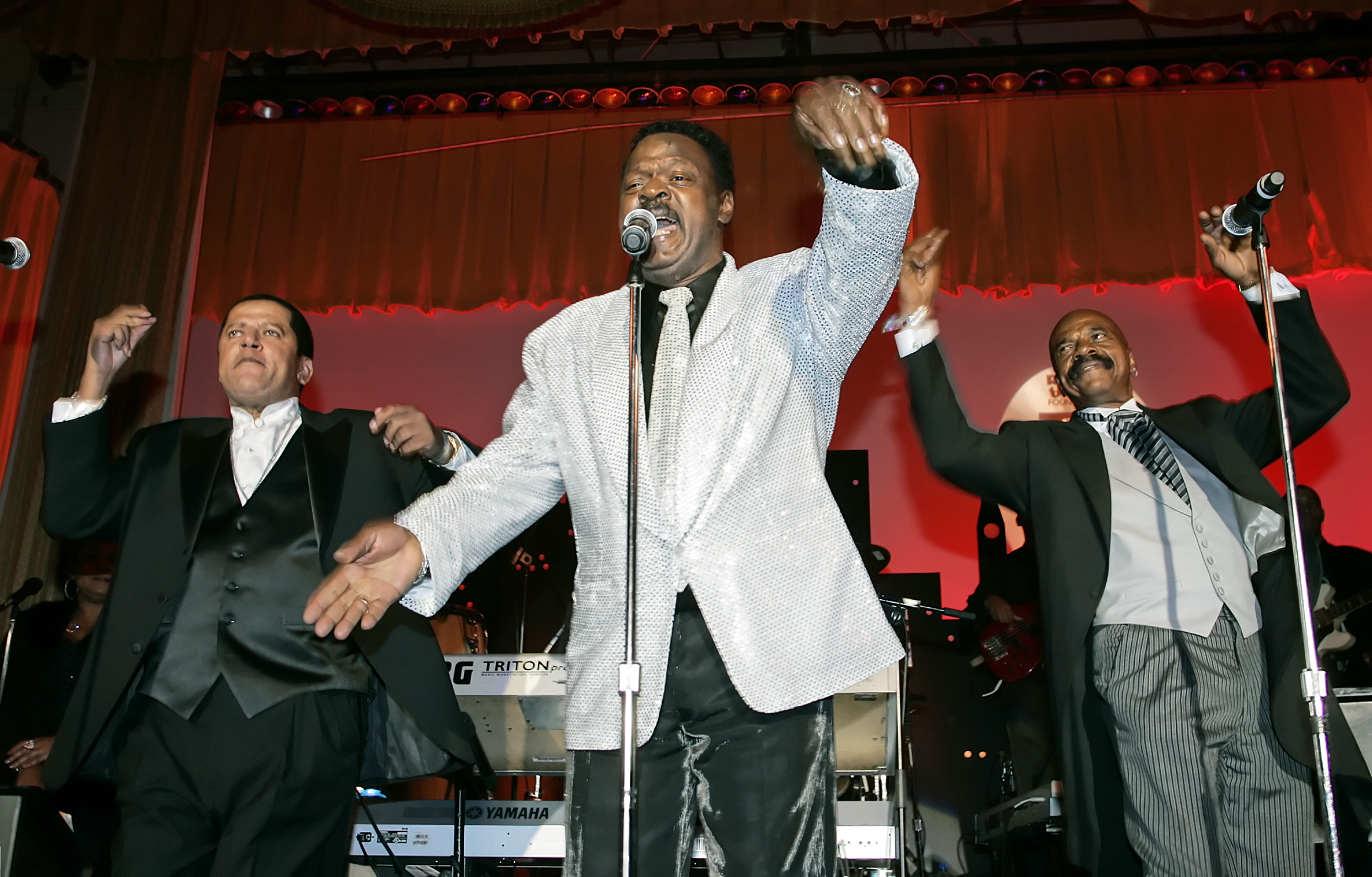 The Delfonics lead singer William 'Poogie' Hart dead at 77