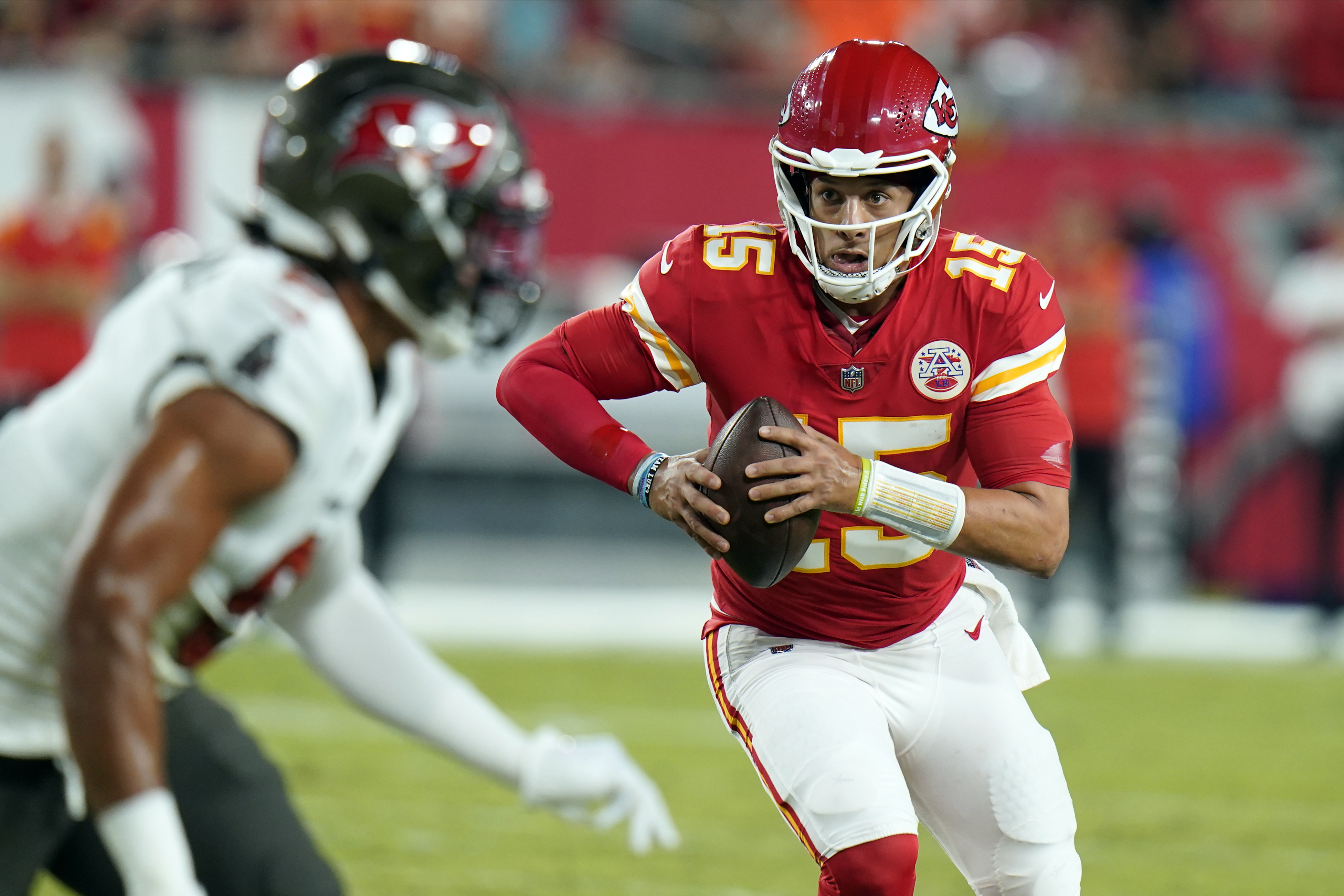 Mahomes wins Offensive Player of the Month for November