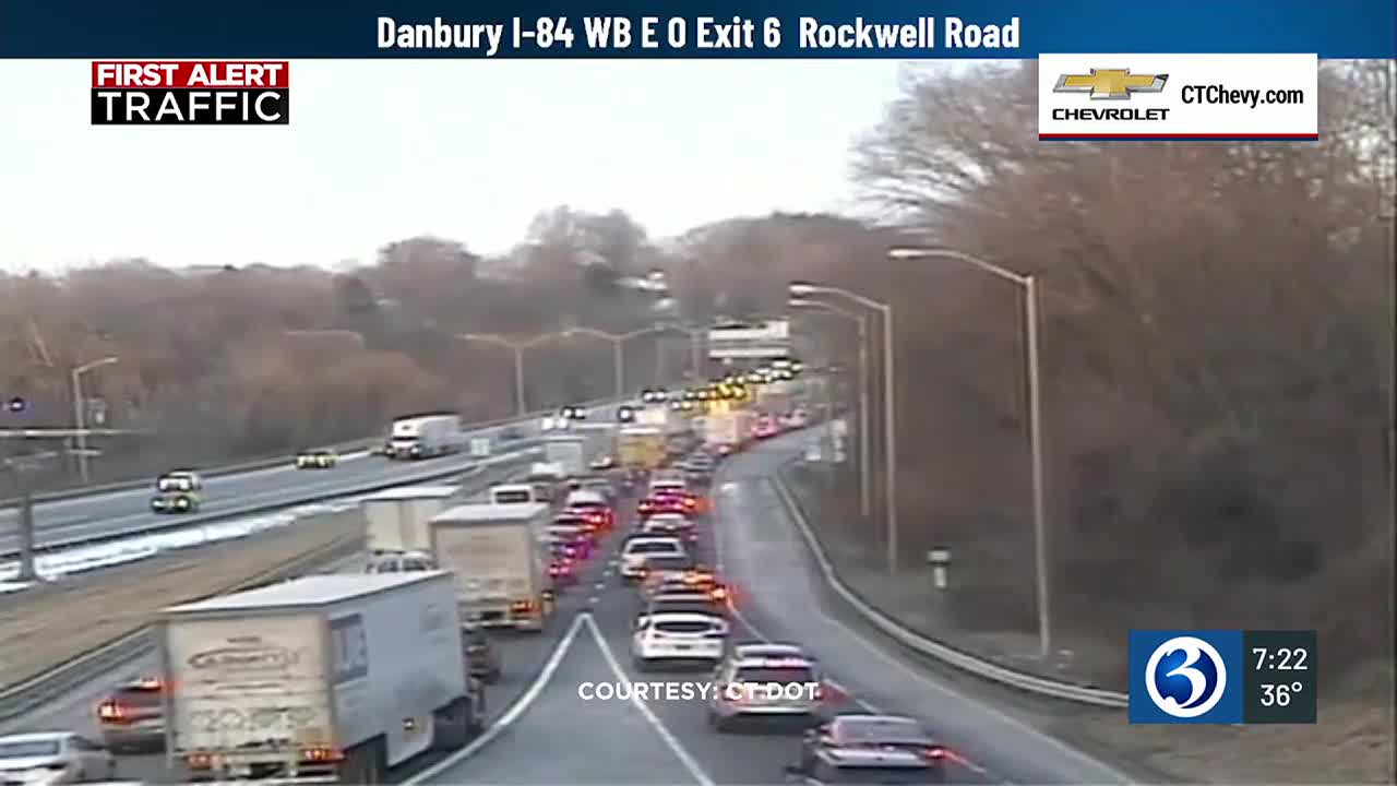 2-vehicle crash slows traffic on I-84 west in Danbury
