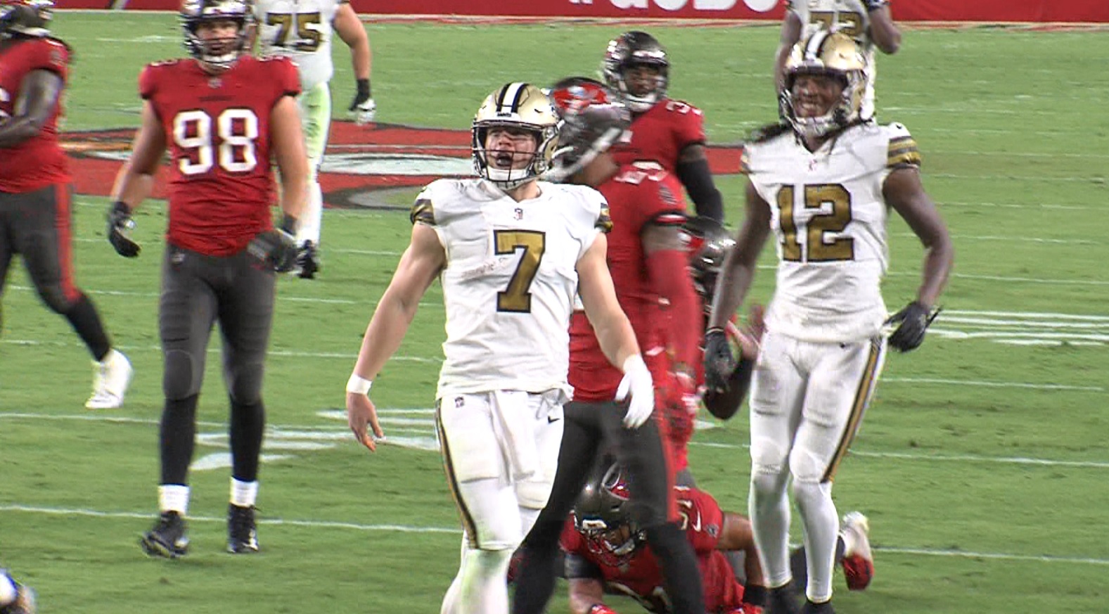 What they're saying about the Saints 38–3 win over the Bucs