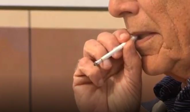 Hawaii, where smoking laws are already tough, considers ban on cigarette sales