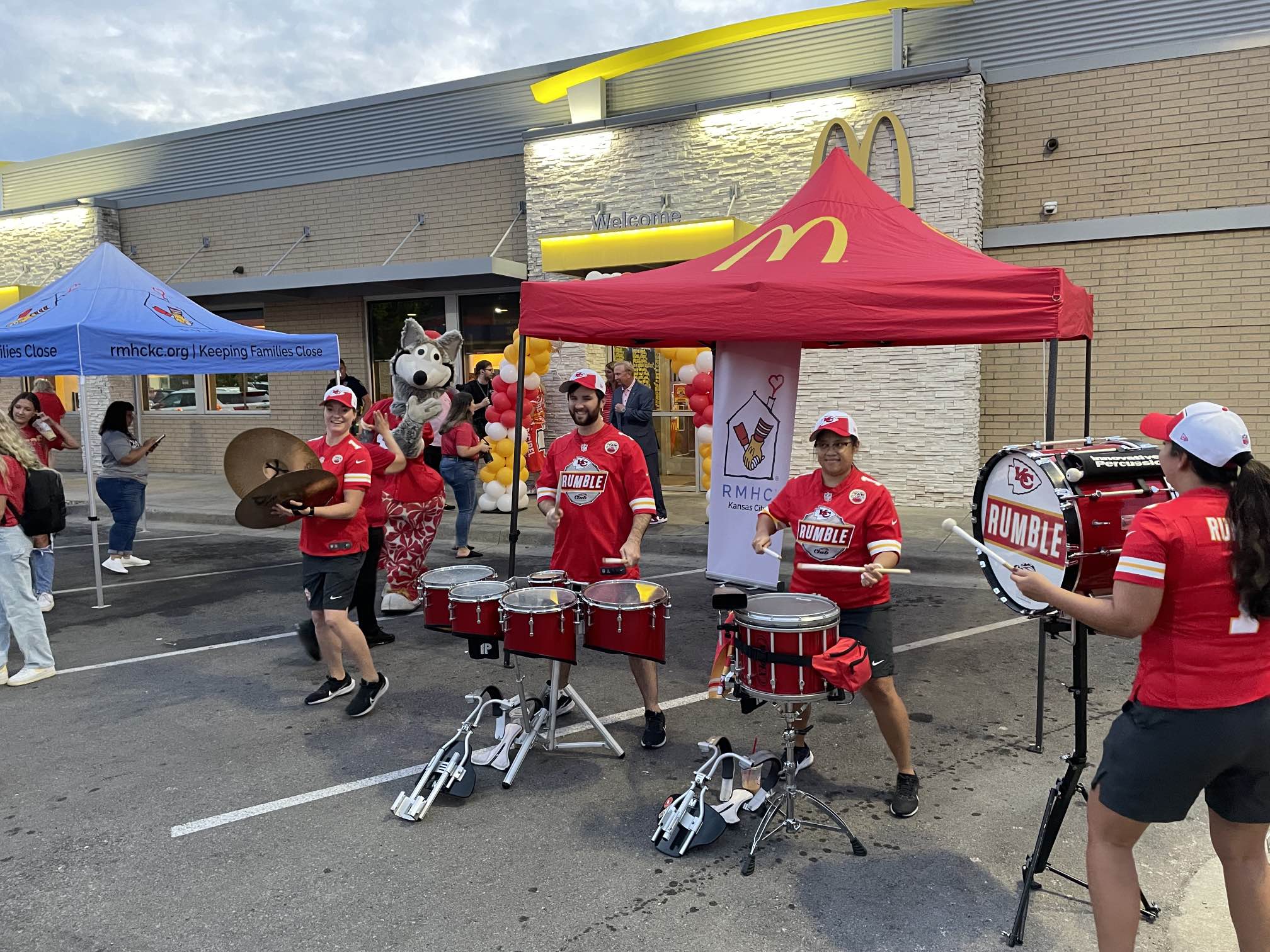 Chiefs selling flags to benefit Ronald McDonald House Charities