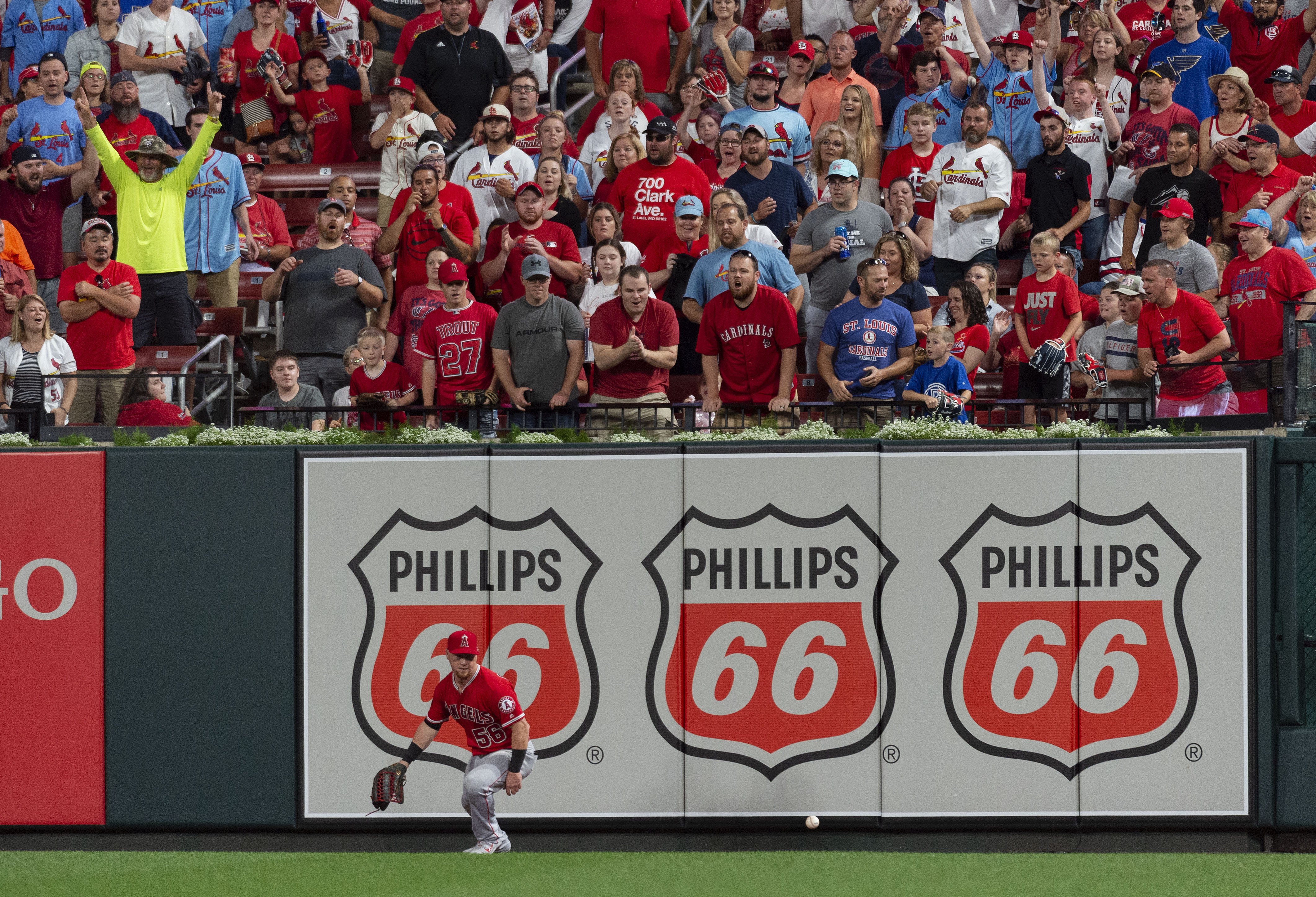 Albert Pujols concludes St. Louis return with 2 hits, Molina