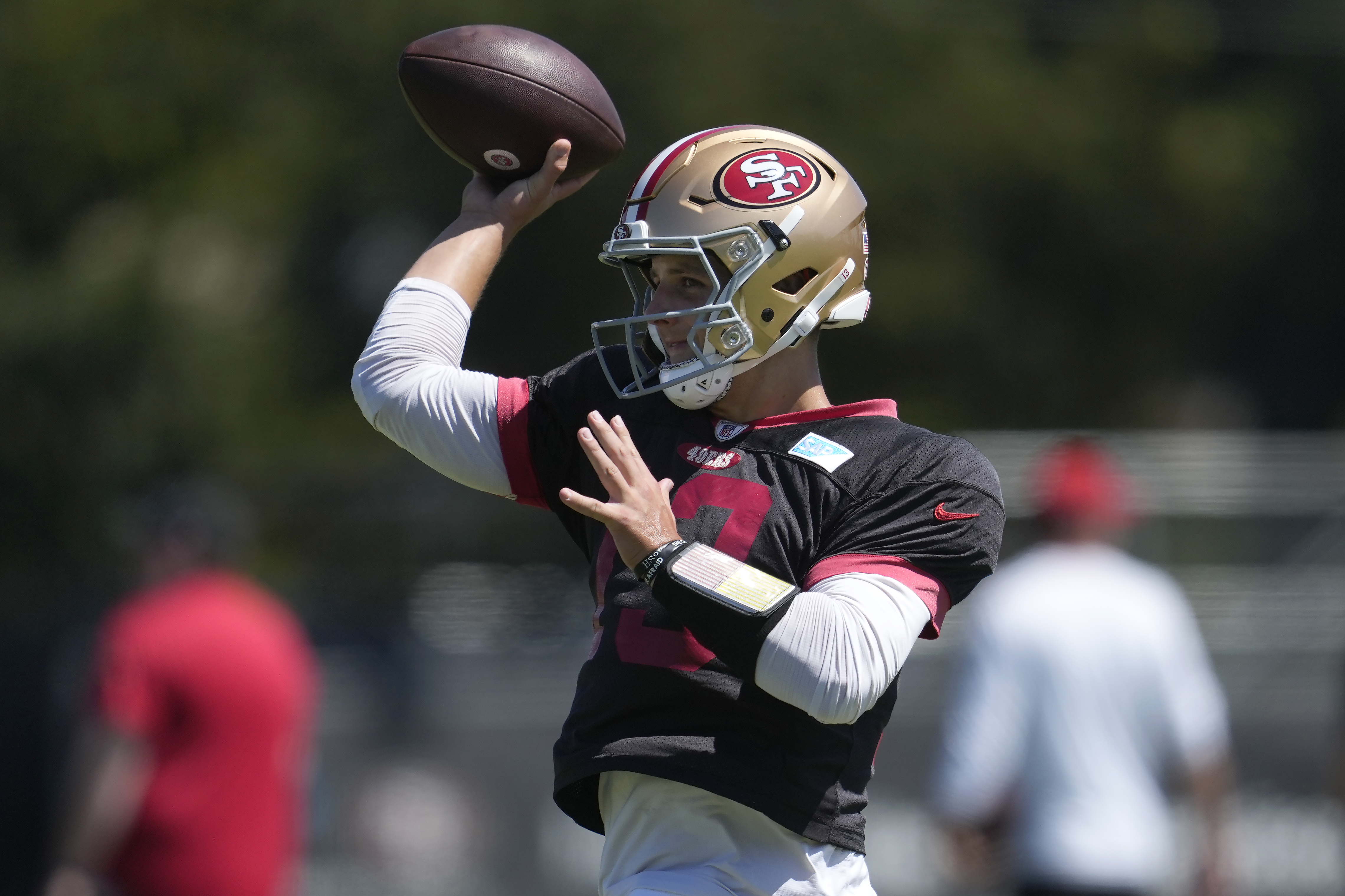 49ers QB Brock Purdy dealing with injury after winning 1st start