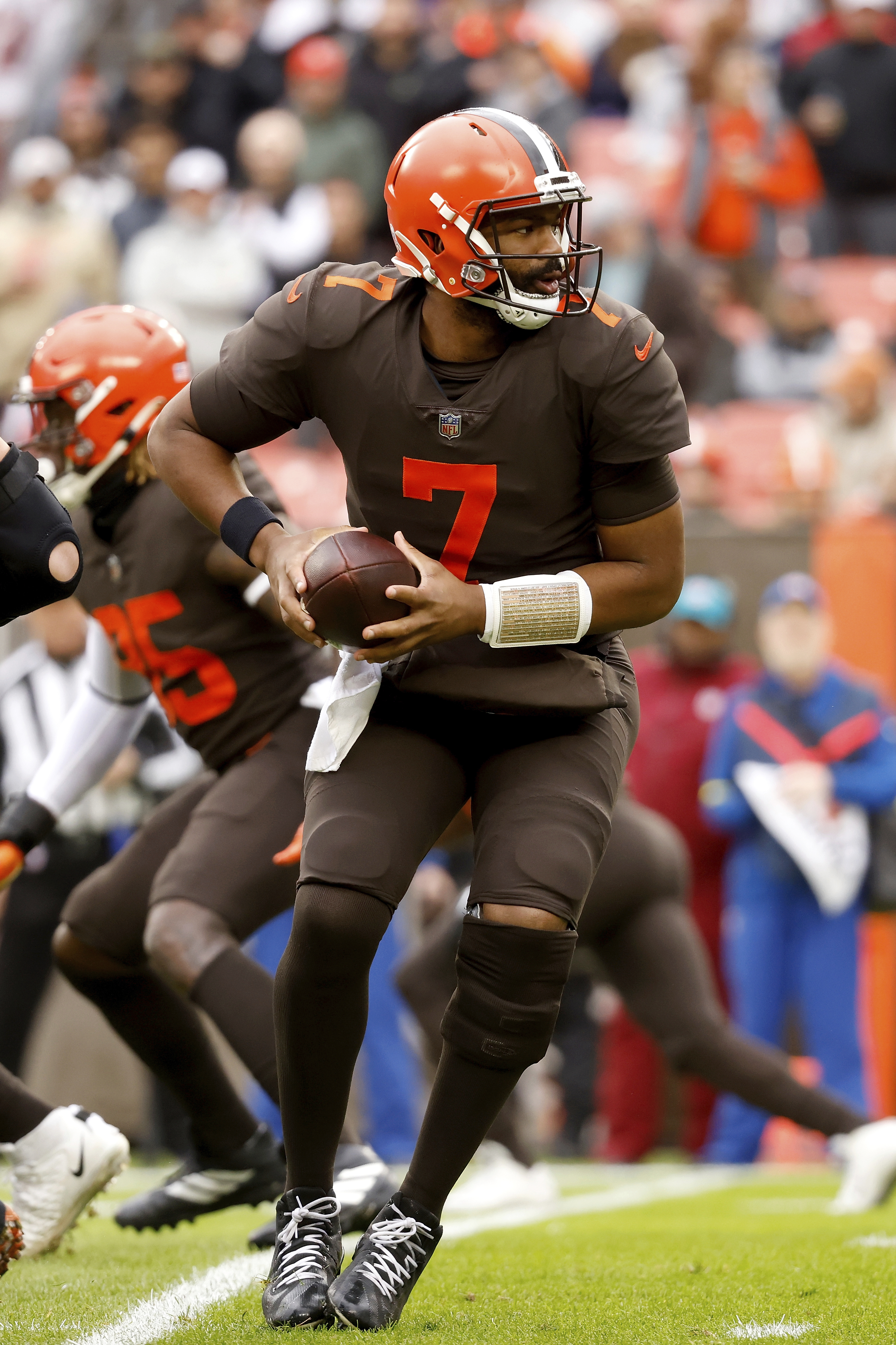 Chubb's TD in OT gives Brissett, Browns 23-17 win over Bucs