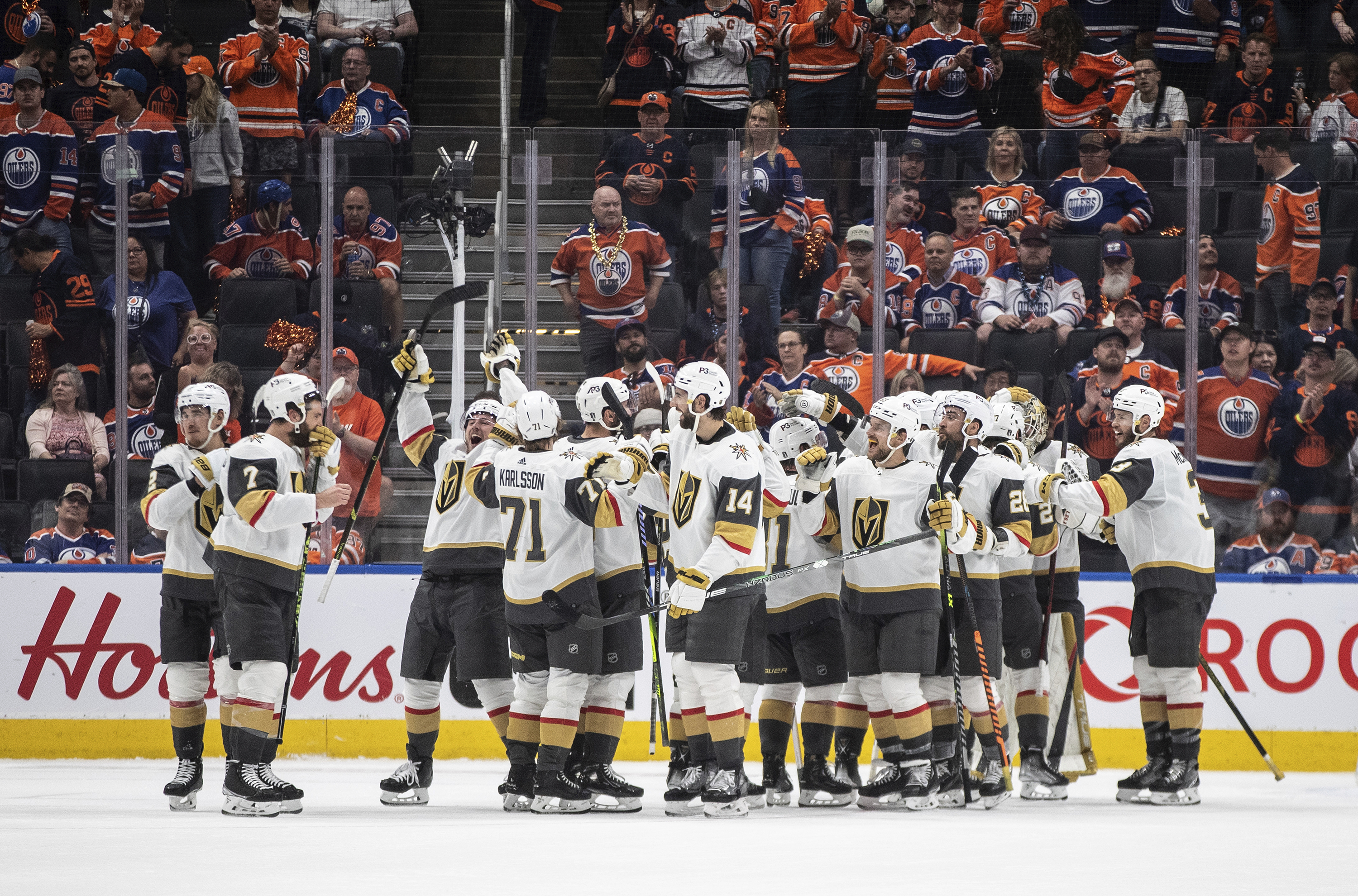 Photograph : Golden Knights vs Oilers in Game 5 