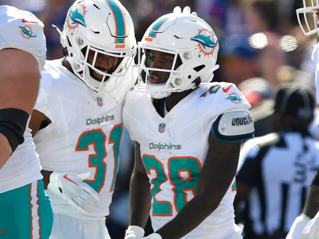 Josh Allen throws 4 TD passes, runs for score, Bills rout division rival  Dolphins 48-20