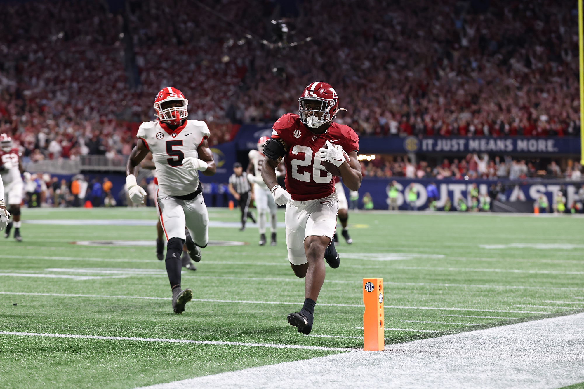 Alabama knocks off No. 1 Georgia to win SEC championship game