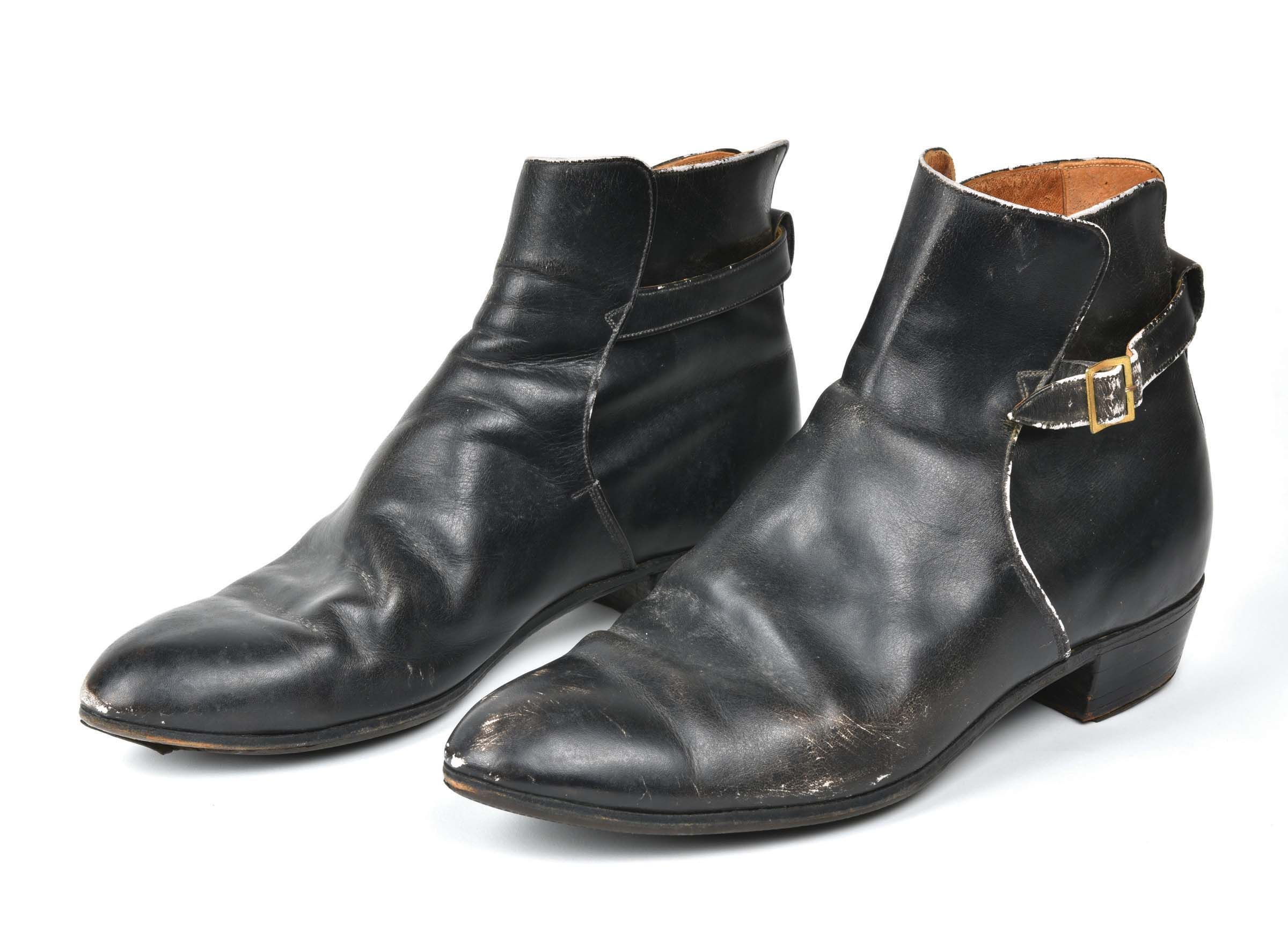 Authentic items up for auction for Elvis Week 2016