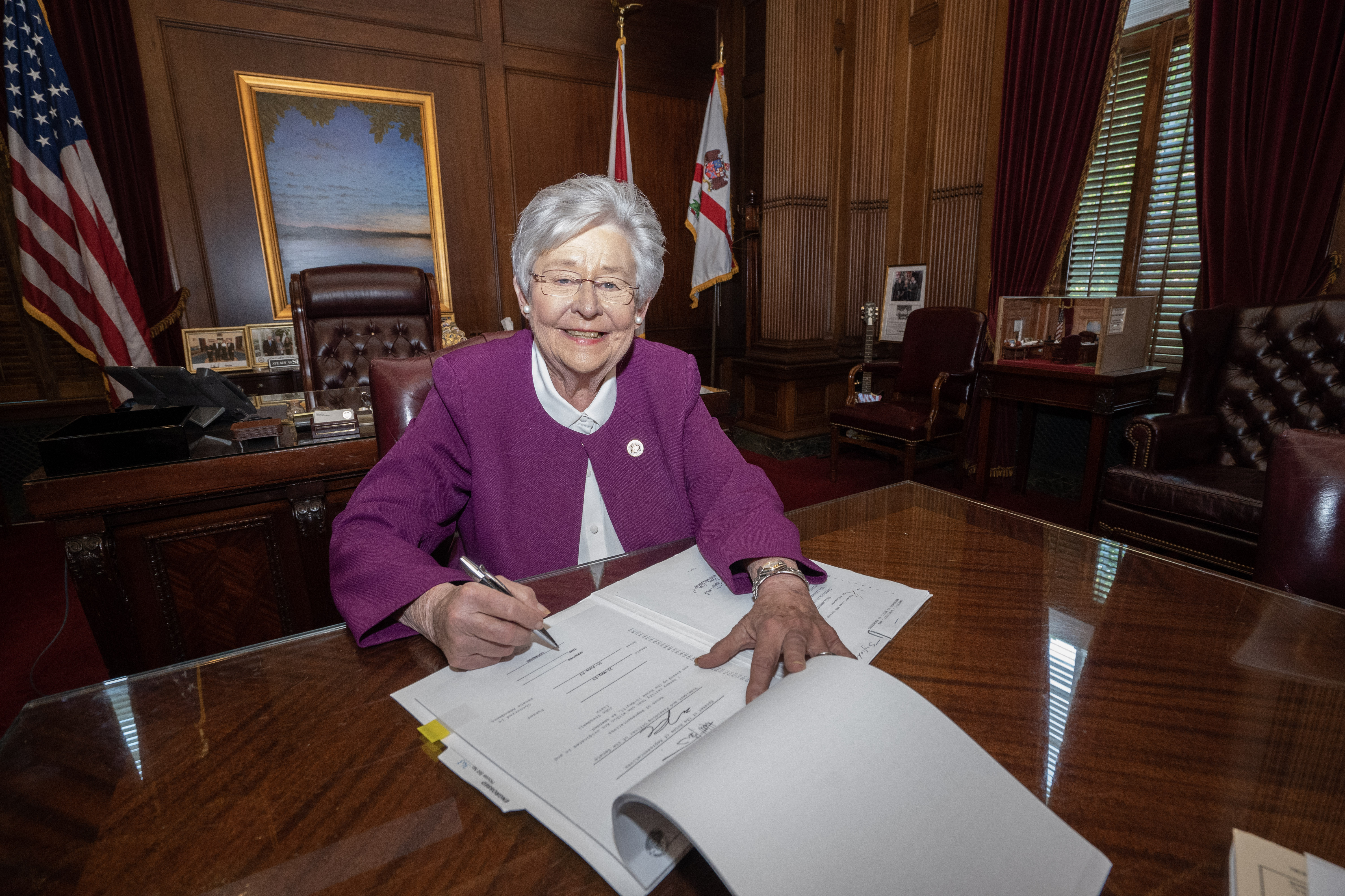 Governor Ivey Takes Another Step to Protect Women's Sports, Signs House  Bill 261 - Office of the Governor of Alabama