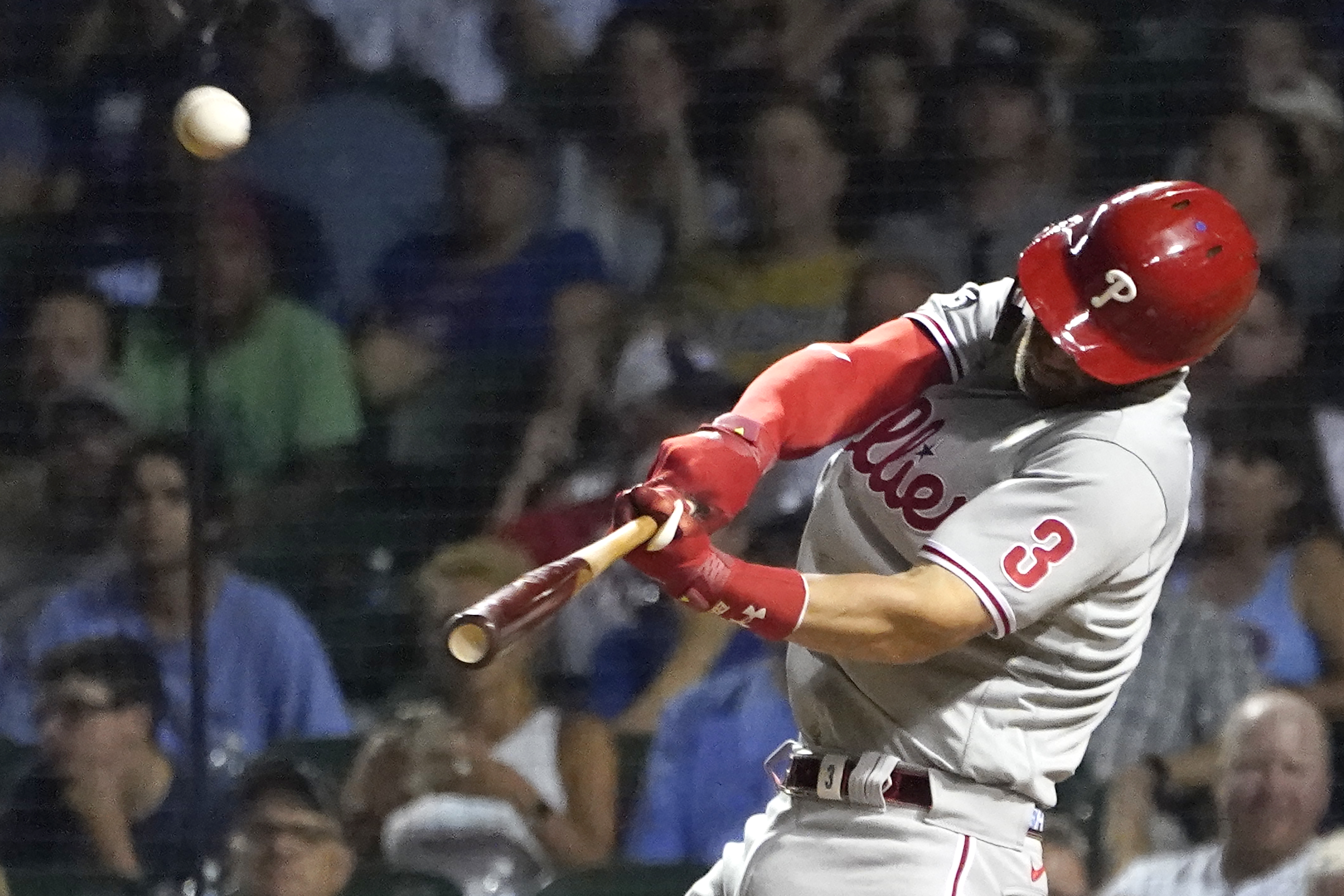 Harper hits 300th HR, but Phillies squander lead