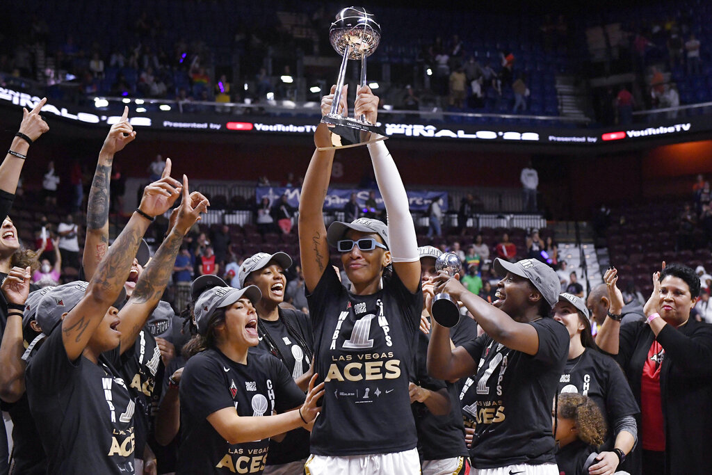 Aces, fans converge on the Strip for WNBA championship celebration