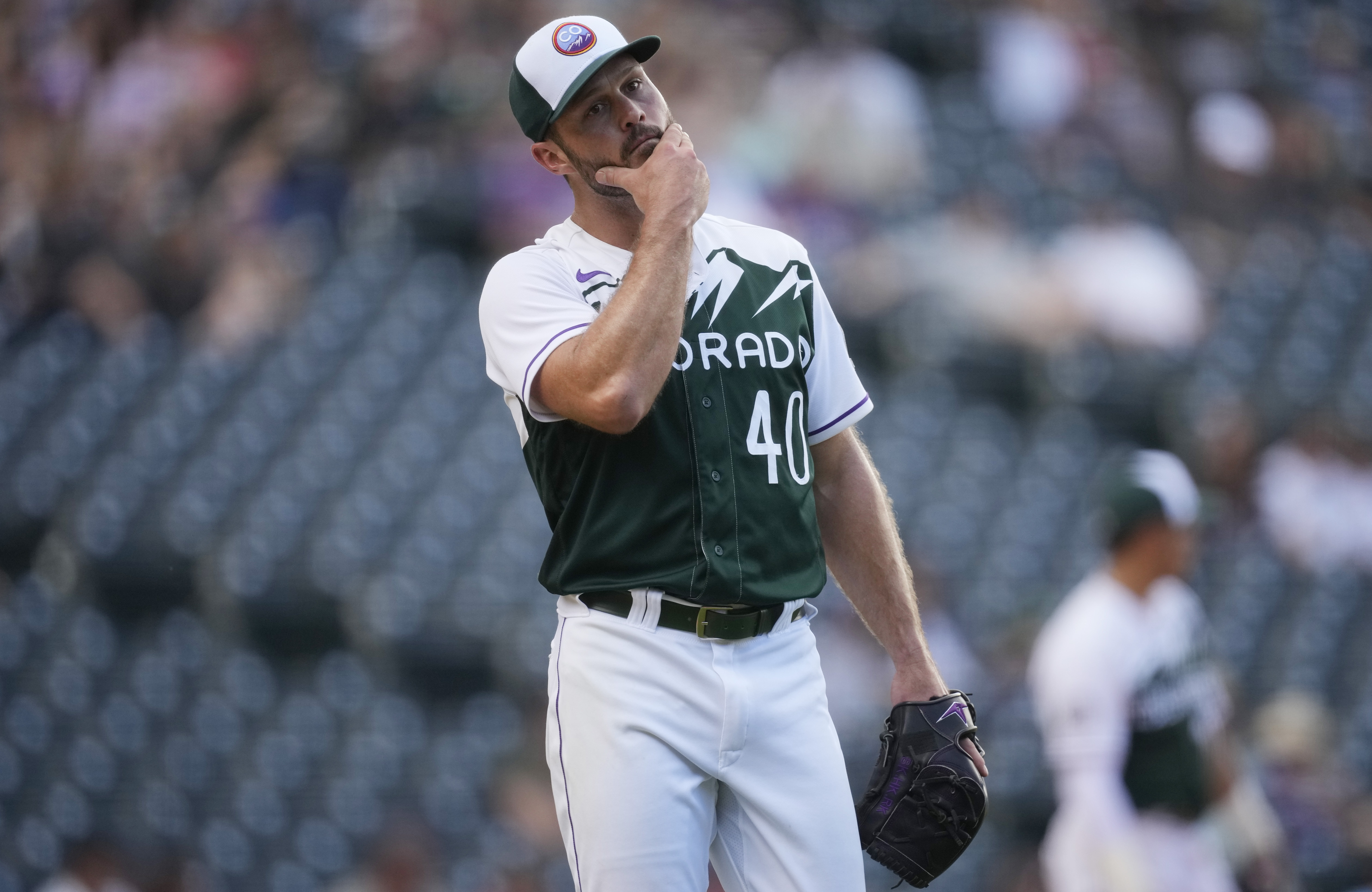 Rockies' Charlie Blackmon goes 6-for-6 in win over D-backs 