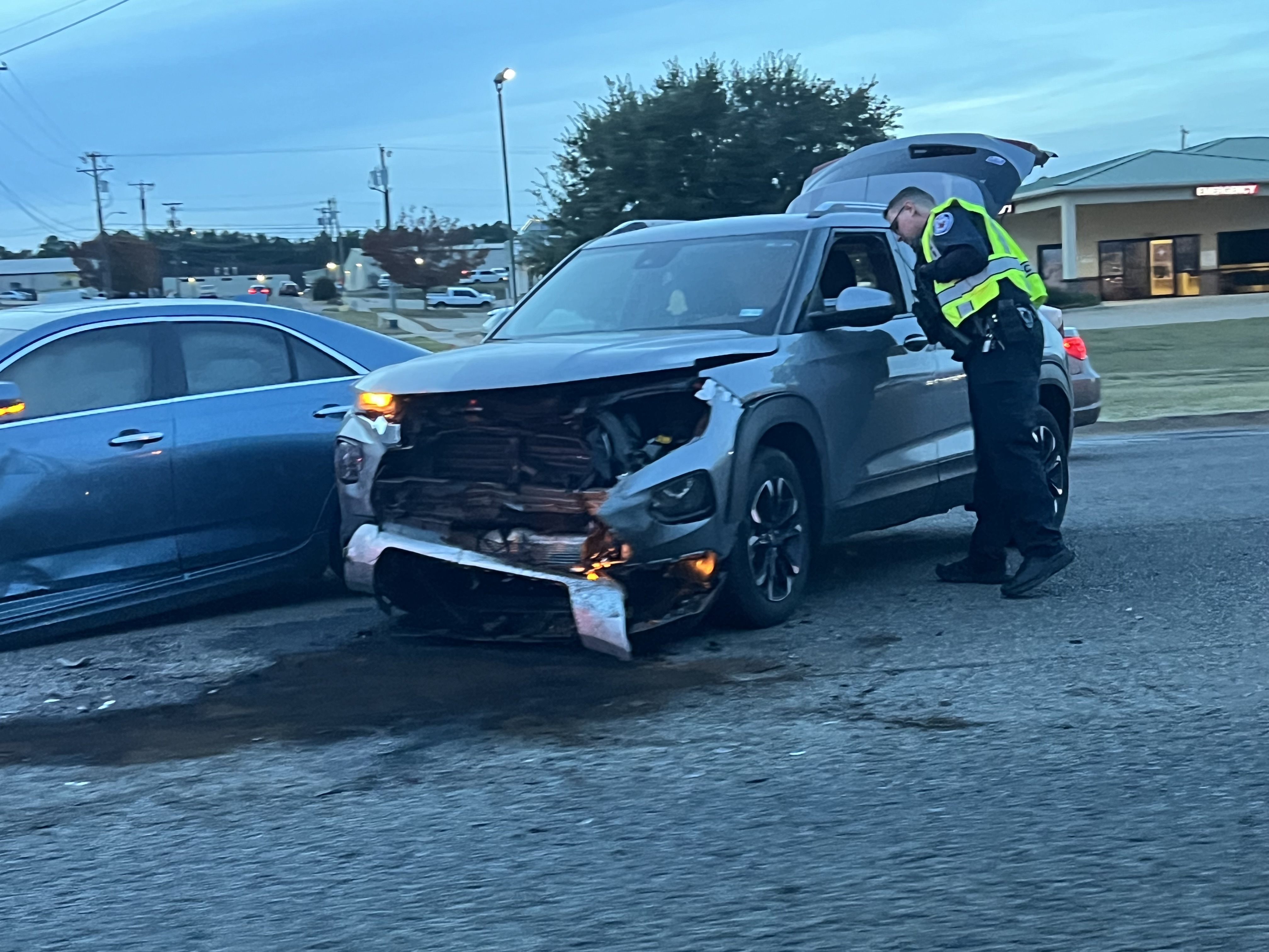 Crash slows traffic on Old Jacksonville Highway in Tyler