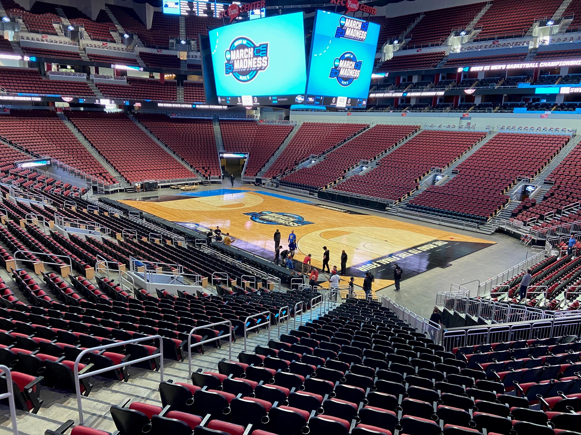 KFC Yum! Center - Louisville Cardinals