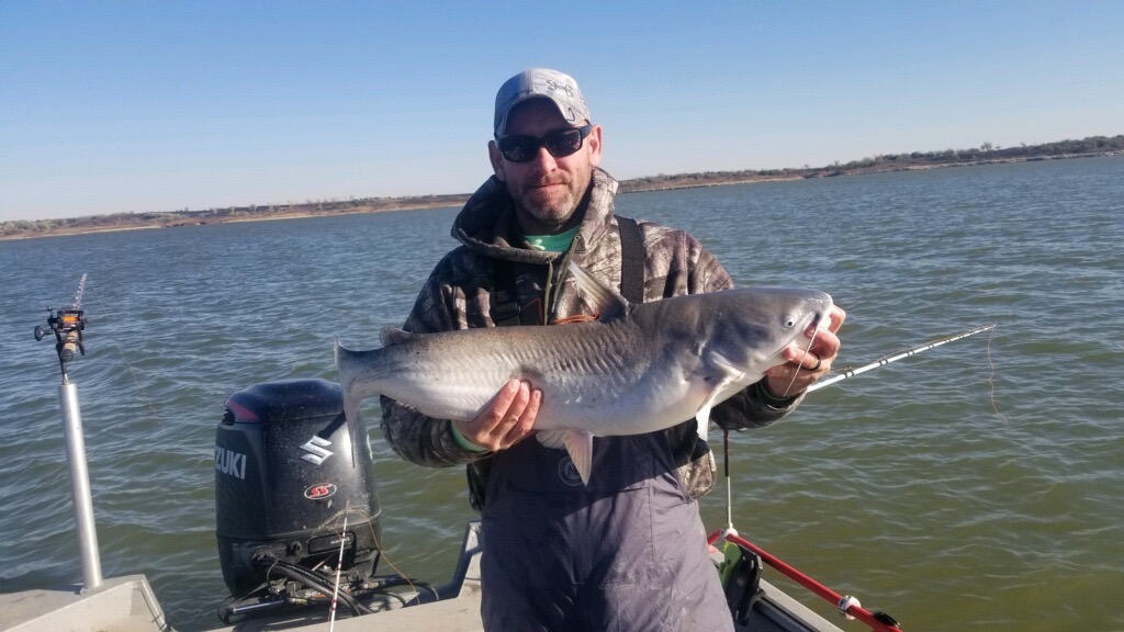 Kansas fishing couple wins national catfish tournament