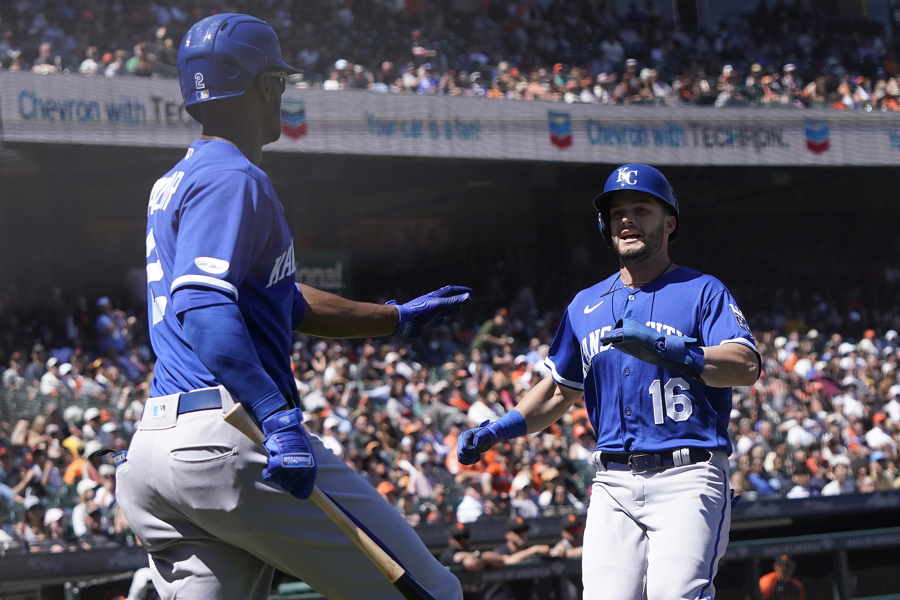 Whit Merrifield breaks Royals consecutive games record