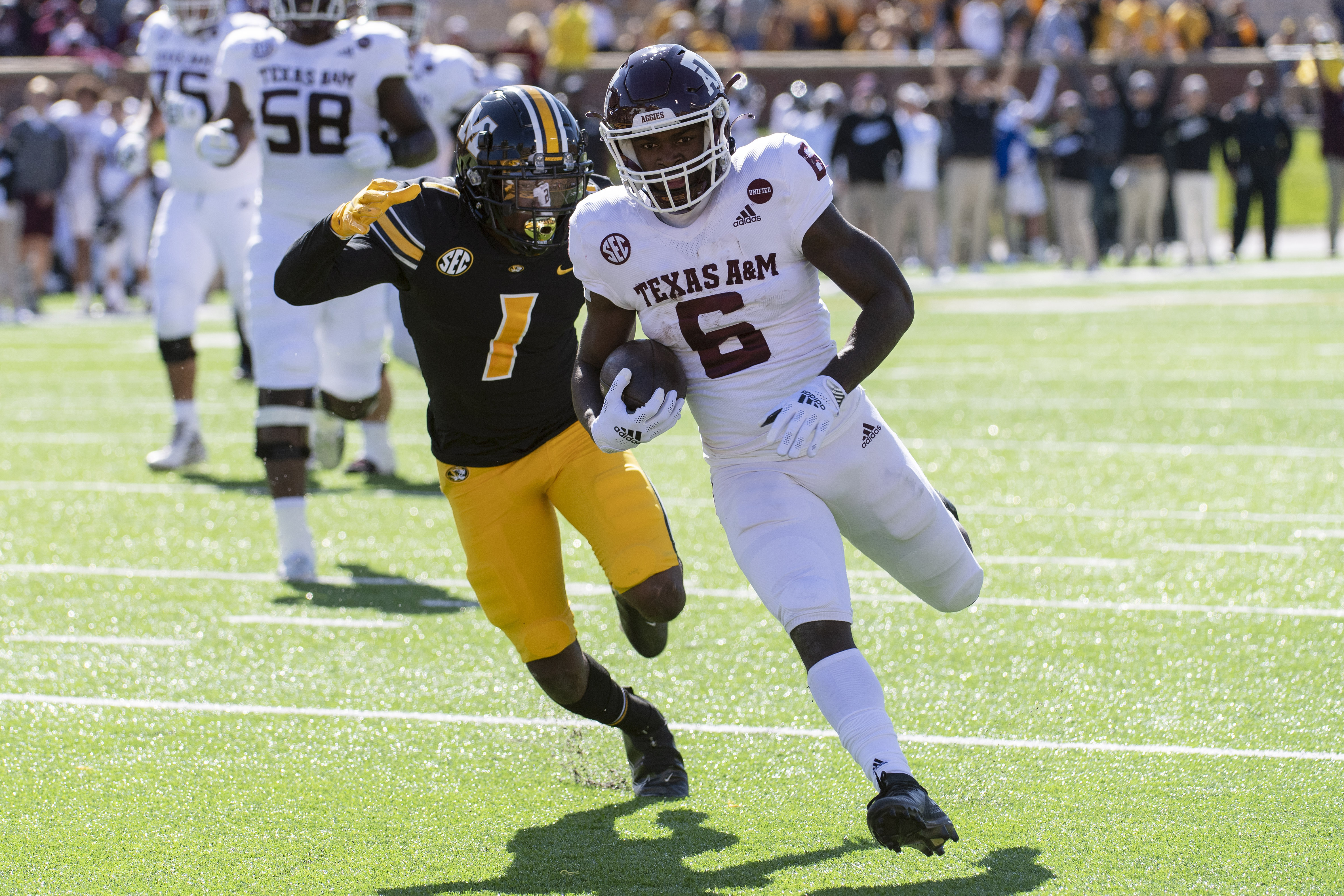 De'Von Achane Goes Off for Miami Dolphins: Texas A&M Aggies in the