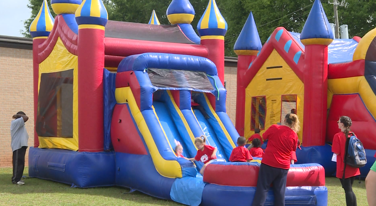 Hartford Elementary hosts annual Field Day