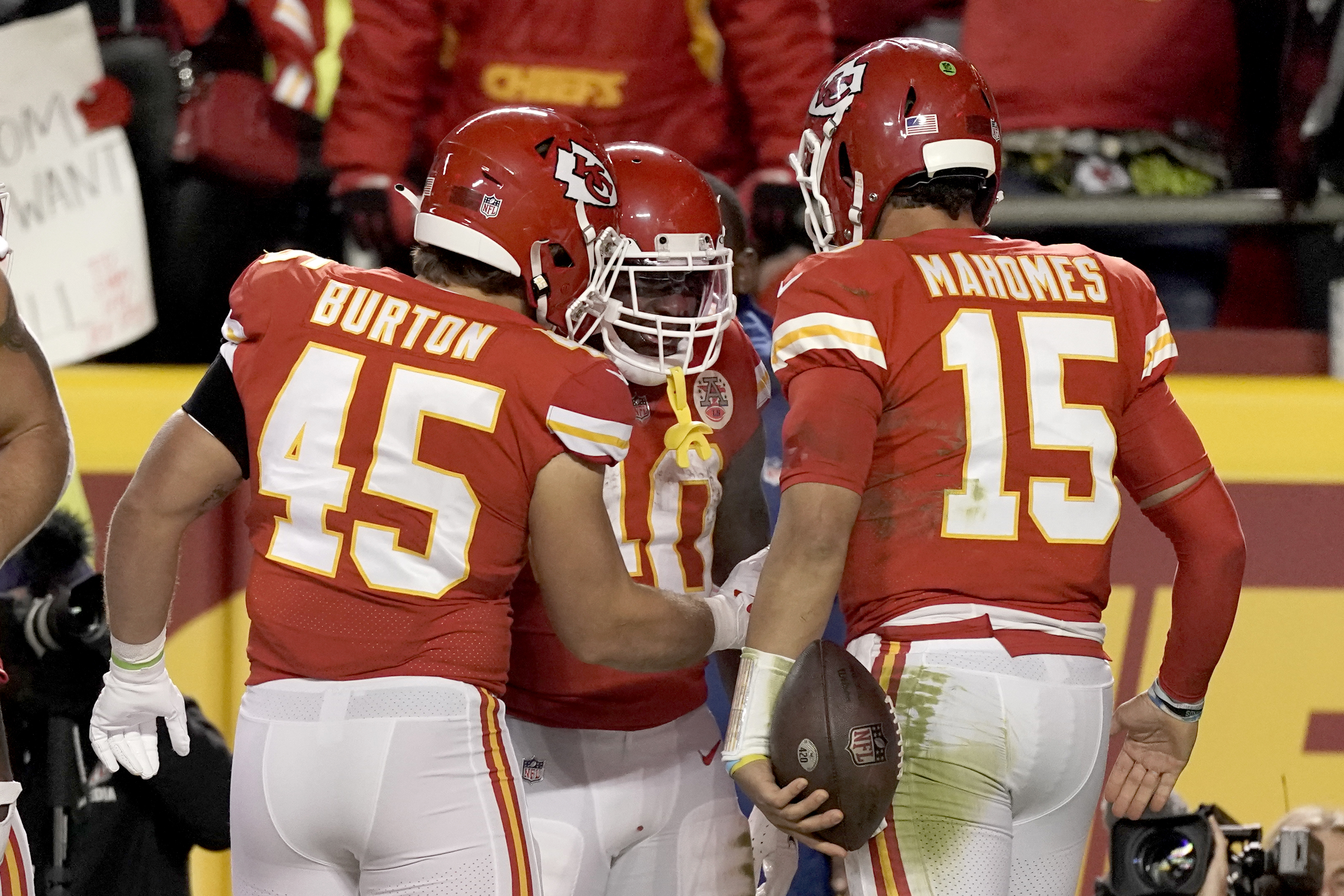 Kansas City Chiefs running back Derrick Gore scores on a touchdown run  during the first half of an NFL football game against the New York Giants  Monday, Nov. 1, 2021, in Kansas