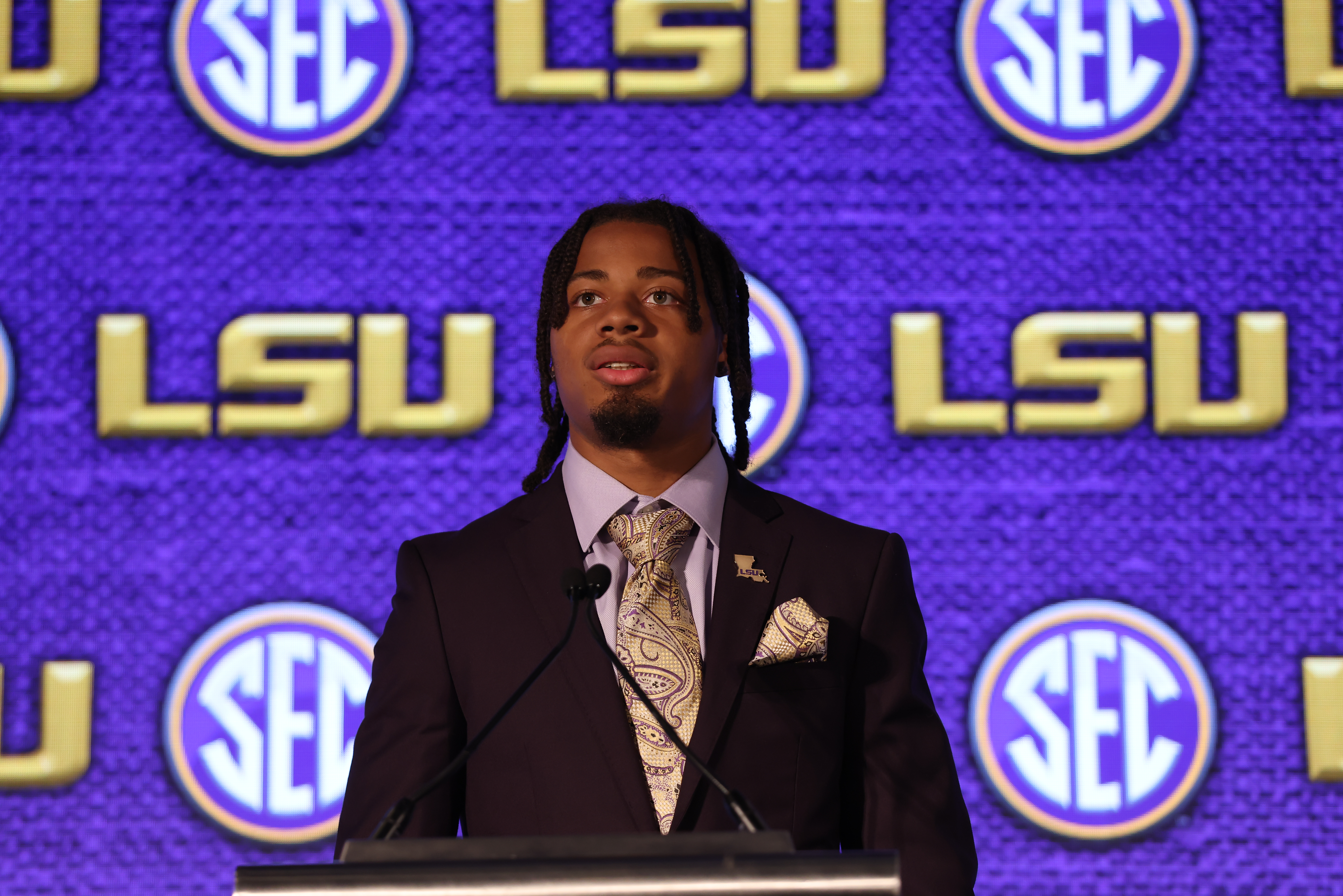 Vikings Hire Coach Who Could Lure LSU CB Derek Stingley Jr.