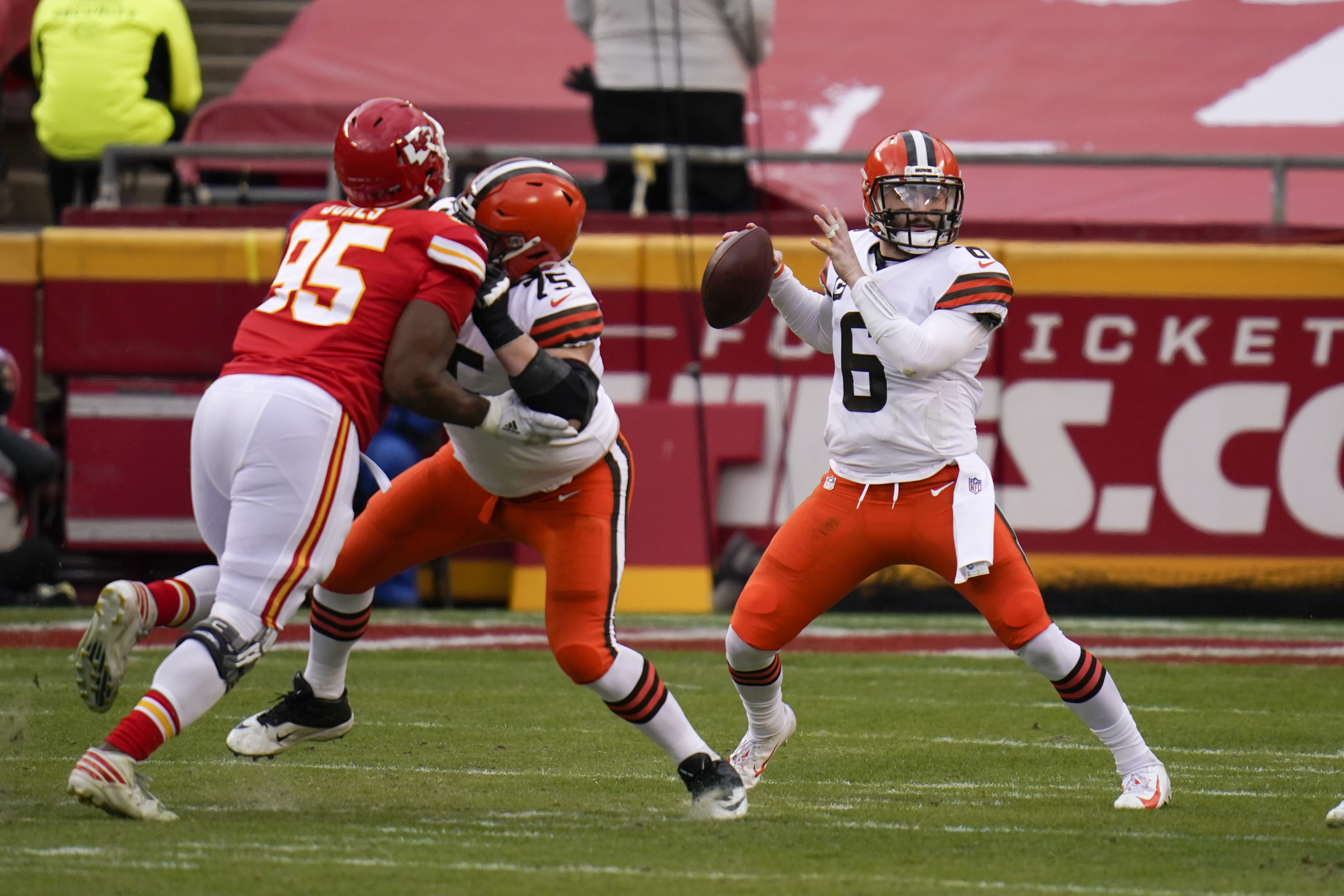 Mack Wilson makes impact on NFL playoffs in Browns-Chiefs game 