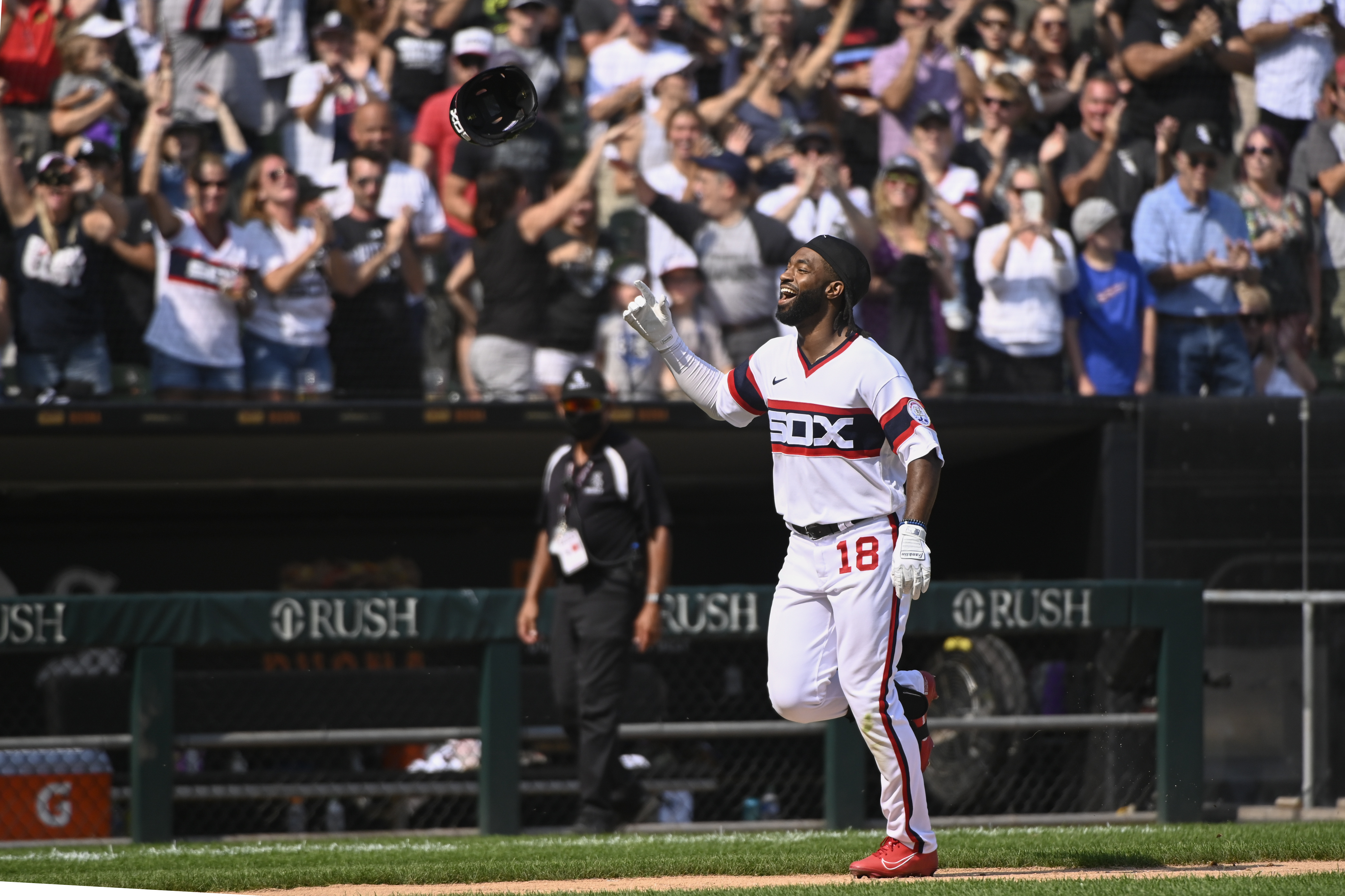 White Sox clinch AL Central with victory over Indians