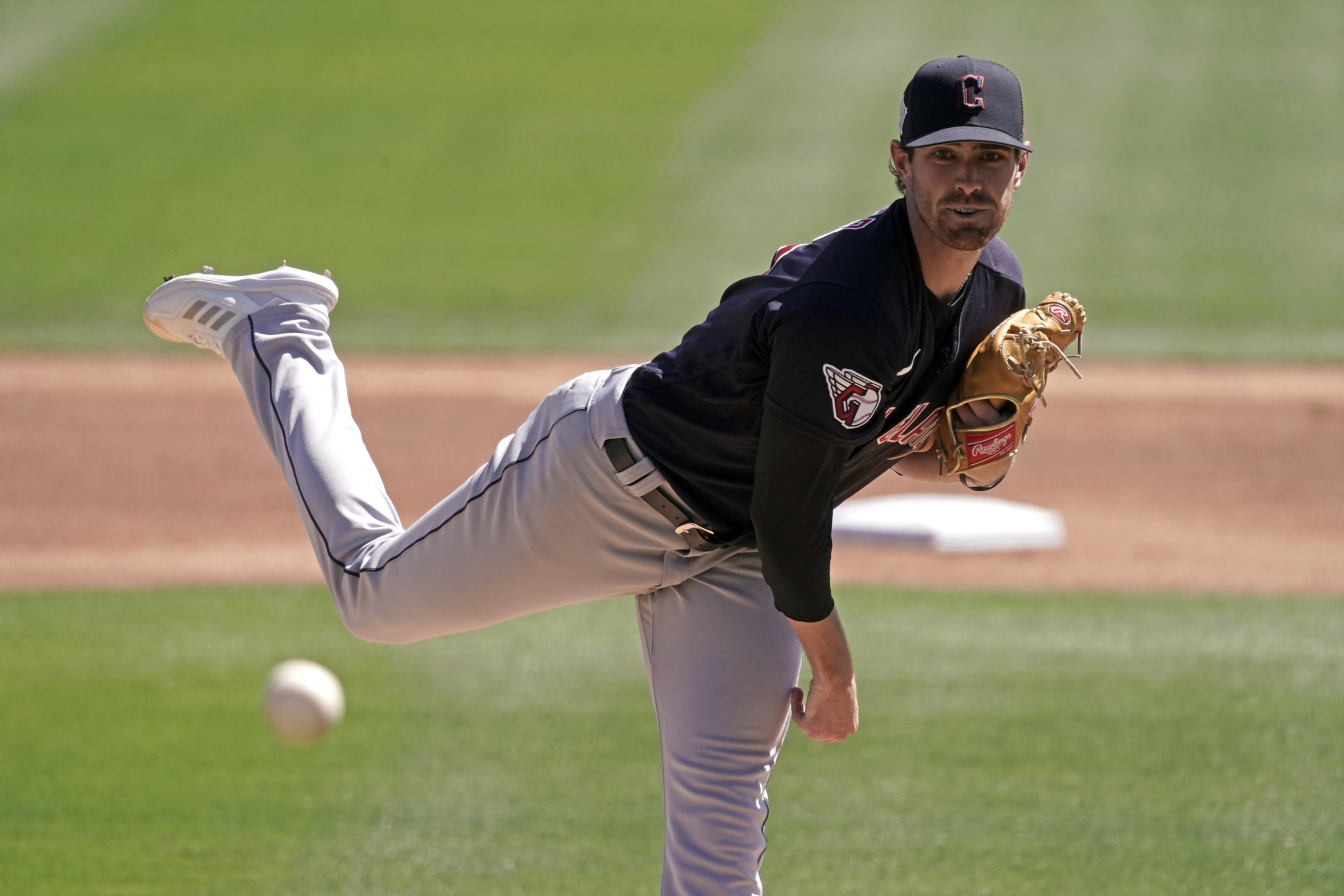 Shane Bieber, Guardians fail to complete sweep, lose 4-1 to Royals