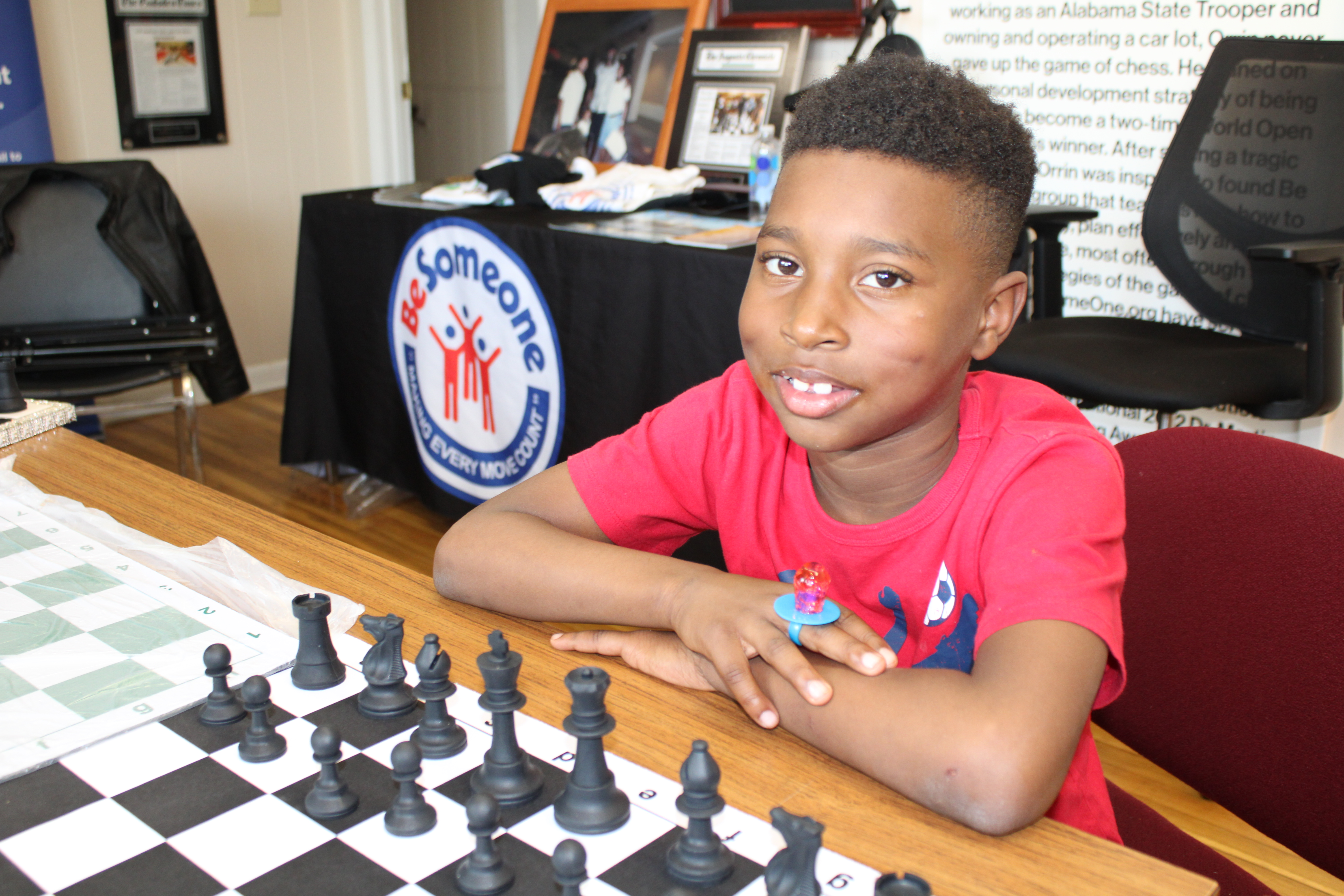 Georgia man teaching lessons on life, through the game of chess