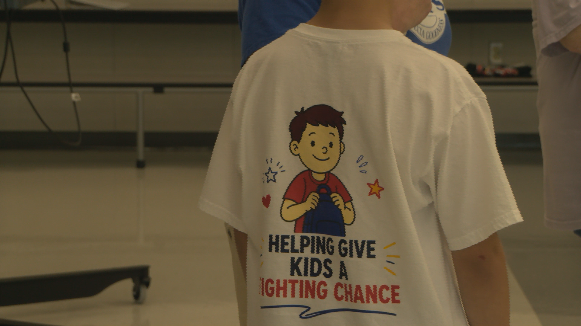 ヘチャン　schoolkit Denison boy hosts free back-to-school supply event