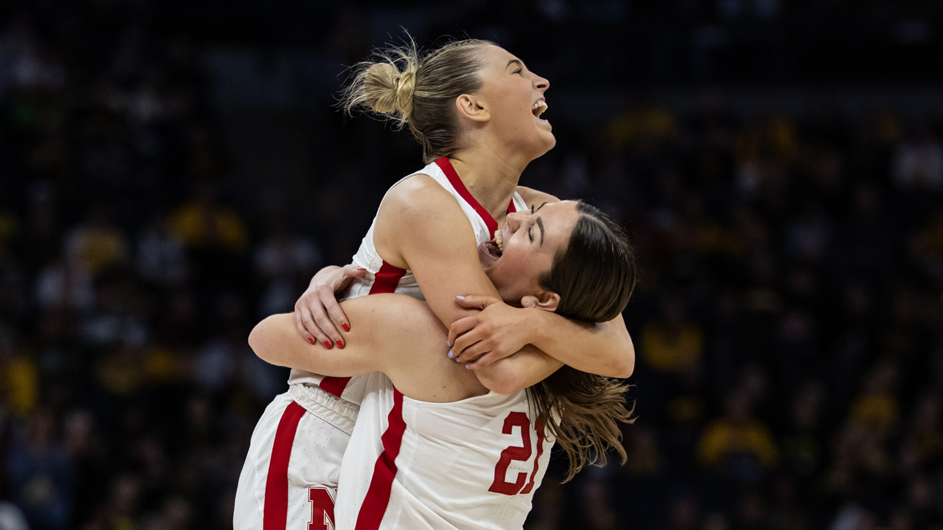 Jaz Shelley scores 30, leads Nebraska women past Maryland and into Big Ten  title game