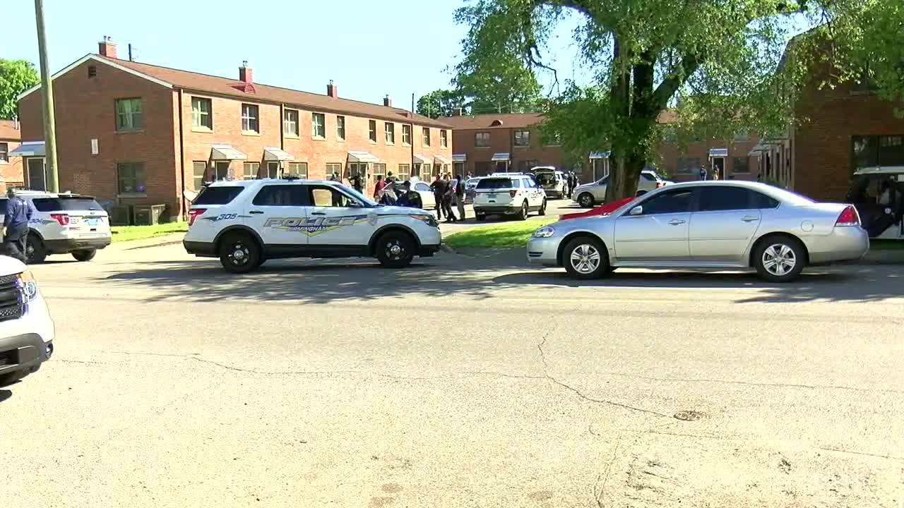 2 People Shot In 2 Different Locations In Birmingham