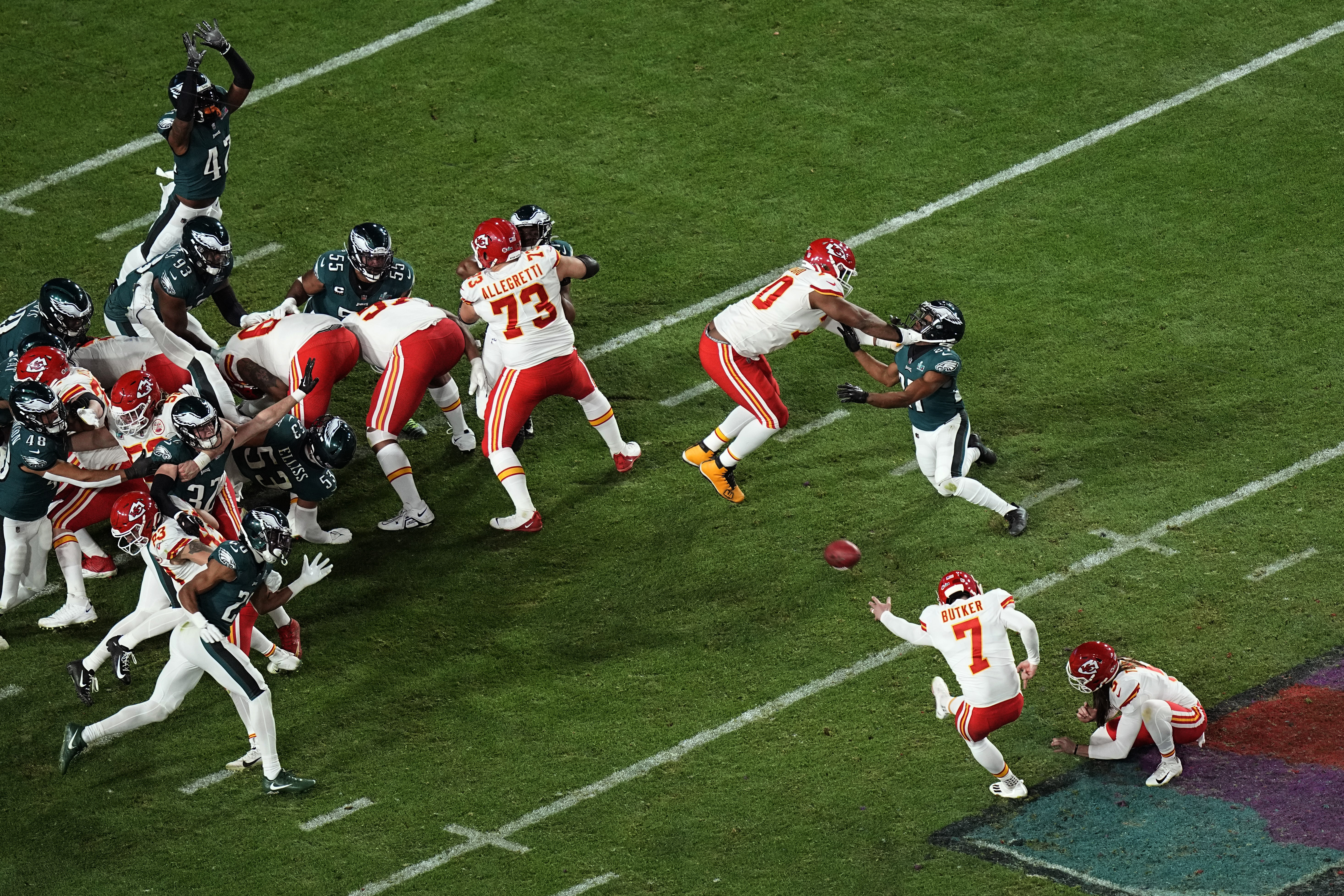 Atlanta native, Ga. Tech alum kicks Chiefs' game-winning field goal during  Super Bowl 57